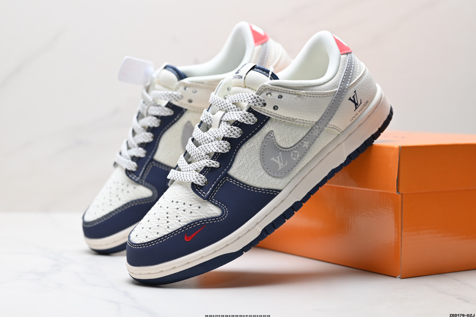 Nike Dunk Low Retro ‘DIY高端定制’耐克 低帮休闲运动板鞋 JP1668-004-High Quatity Cheap Brand wholesale wholesaler seller Clothes Bags handbags Sneakers Top Fashion Clothing Shoes from China Factory Chinese suppliers best Quality Beautiful Price Nike Dunk Low Retro ‘DIY高端定制’耐克 低帮休闲运动板鞋 JP1668-004