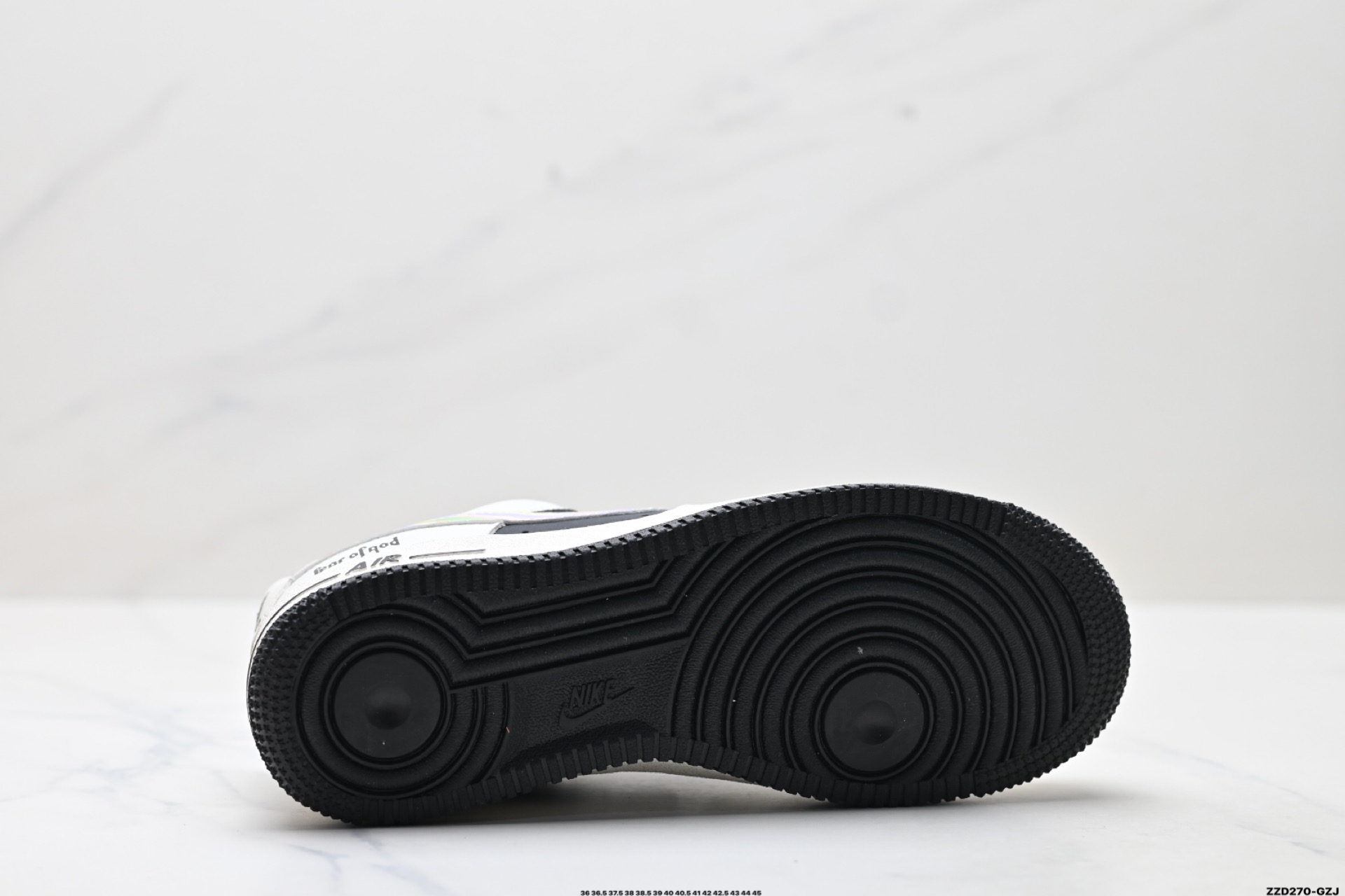 NIKE AIR FORCE 1‘07 LV8 LW9279-011