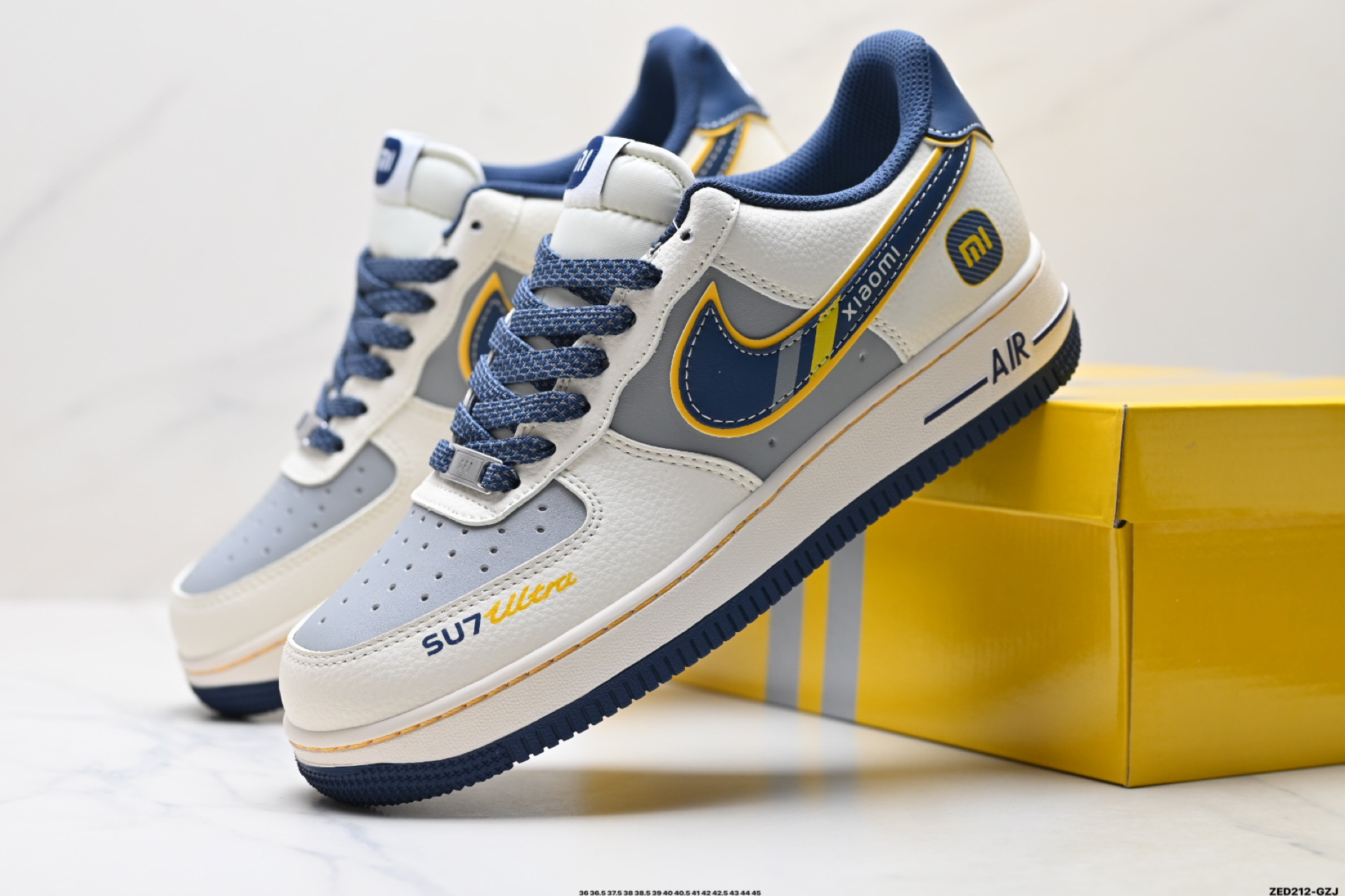 NIKE AIR FORCE 1‘07 LV8 XX3168-213