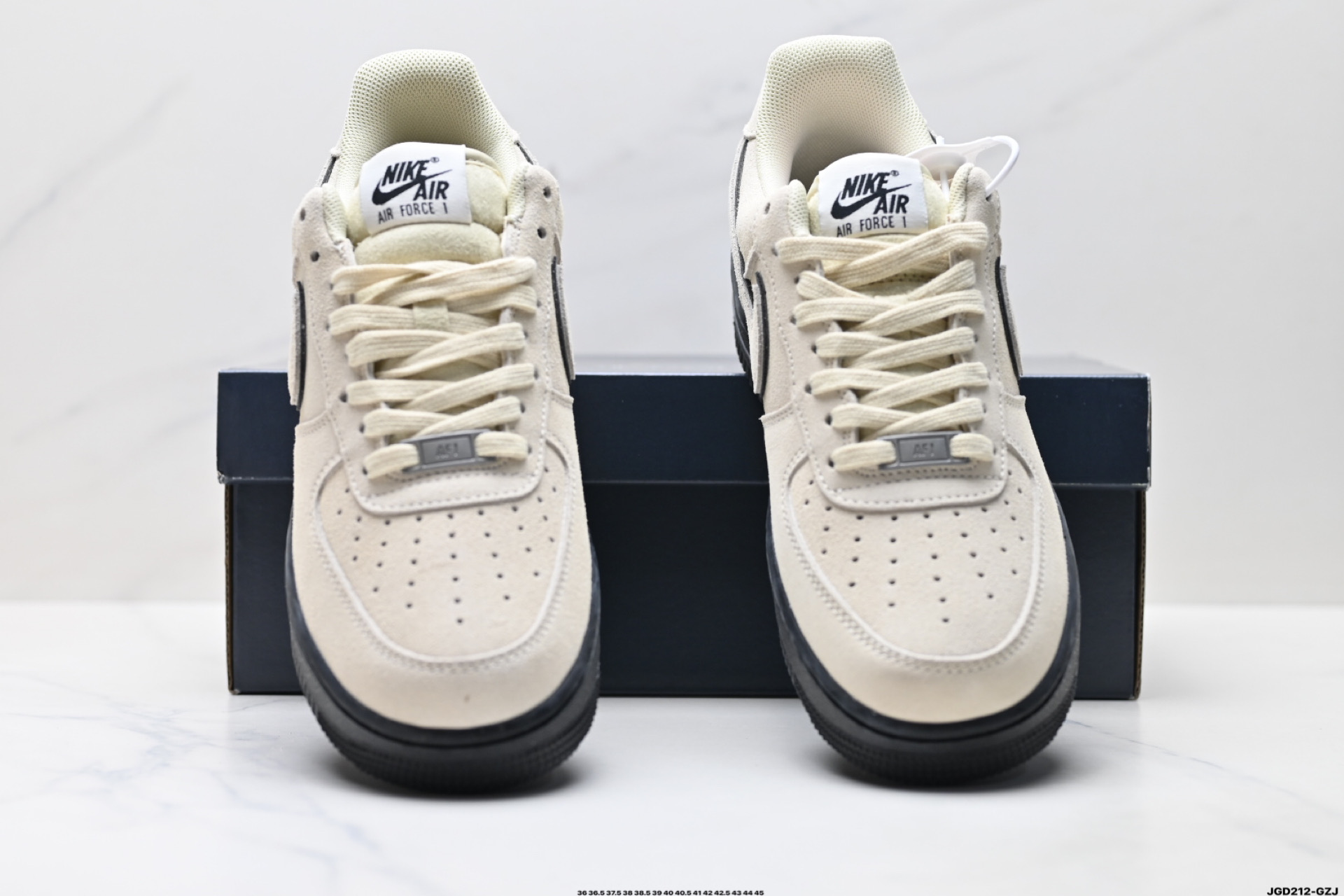 NIKE AIR FORCE 1‘07 LV8 HQ1966-200