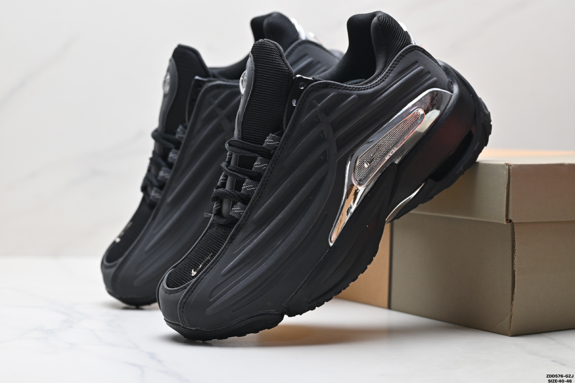 NOCTA x Nike Hot Step II: Comodidad y estilo urbano en cada paso 9 i1750438380420 1921 0 7