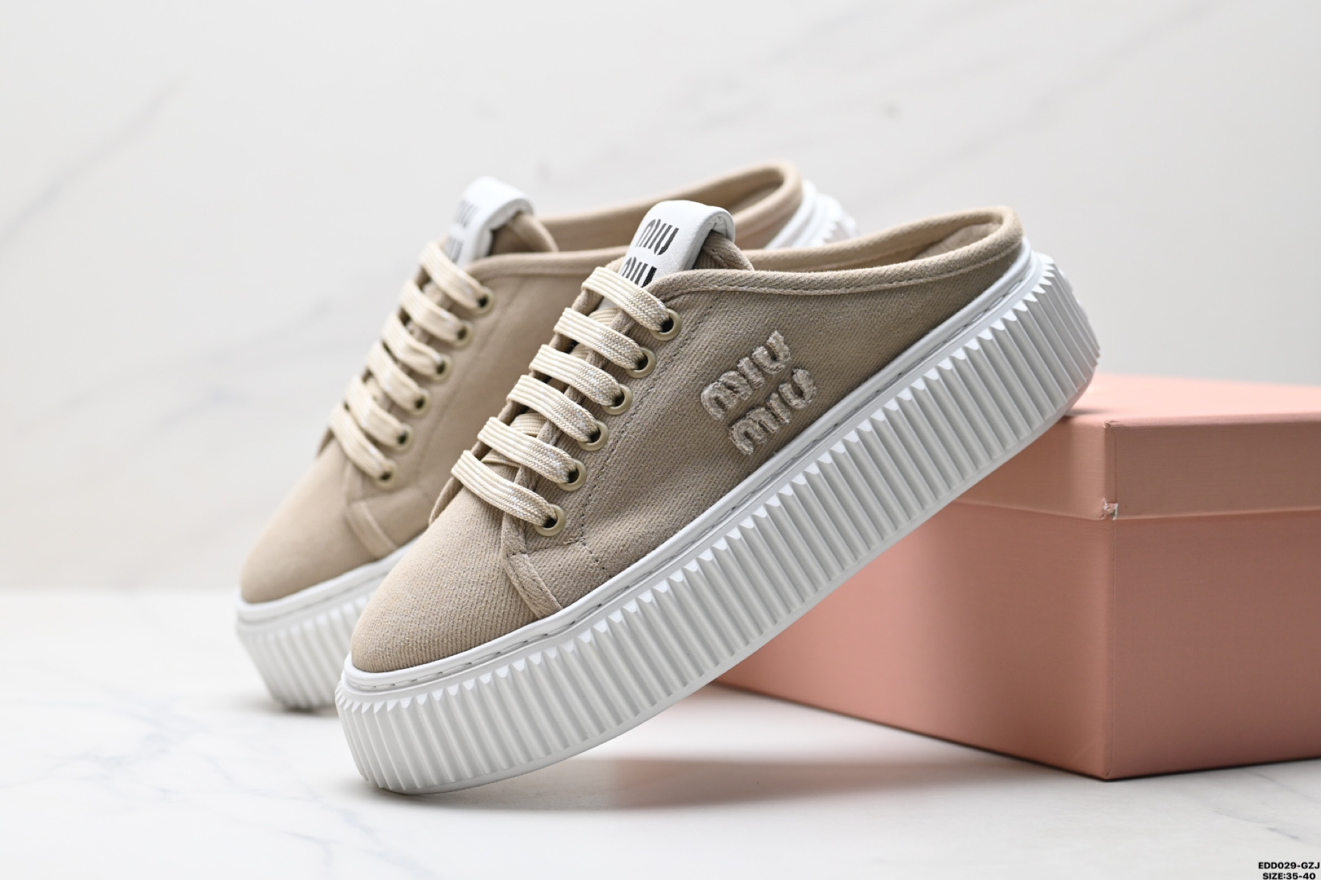 纯原MIU MIU缪缪 CALZATURE DONNA 圆头 帆布 丹宁牛仔运动鞋 防滑包头拖鞋 5F388F 3H02 F0009 5 99 F 005