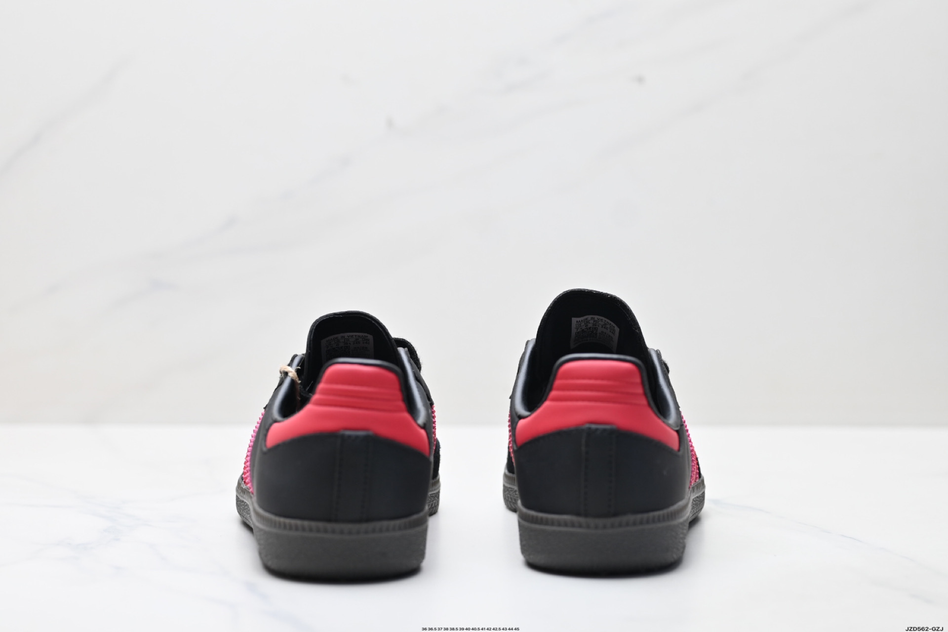 Adidas Originals Samba 桑巴舞系列阿迪达斯 三叶草 绅士德训足球风百搭低帮休闲运动板鞋 JQ4038