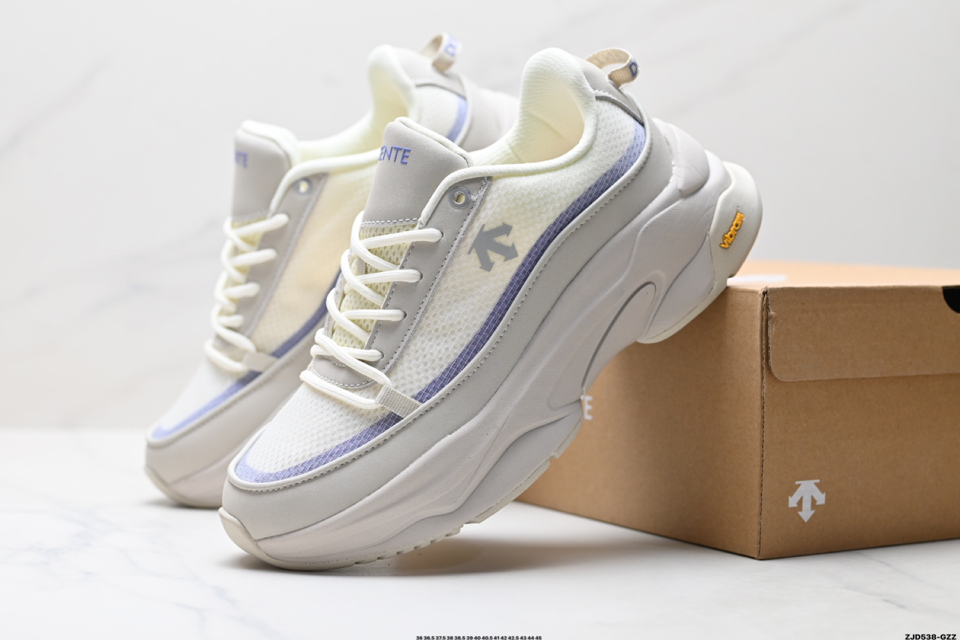 迪桑特DESCENTE DUALIS系列 生活休闲鞋 D4431LSN29-莆田鞋,莆田鞋货源,高仿鞋,高仿鞋货源,安福档口,莆田高仿鞋,莆田鞋批发,高仿鞋批发,莆田高仿运动鞋,高仿运动鞋,莆田运动鞋 迪桑特DESCENTE DUALIS系列 生活休闲鞋 D4431LSN29