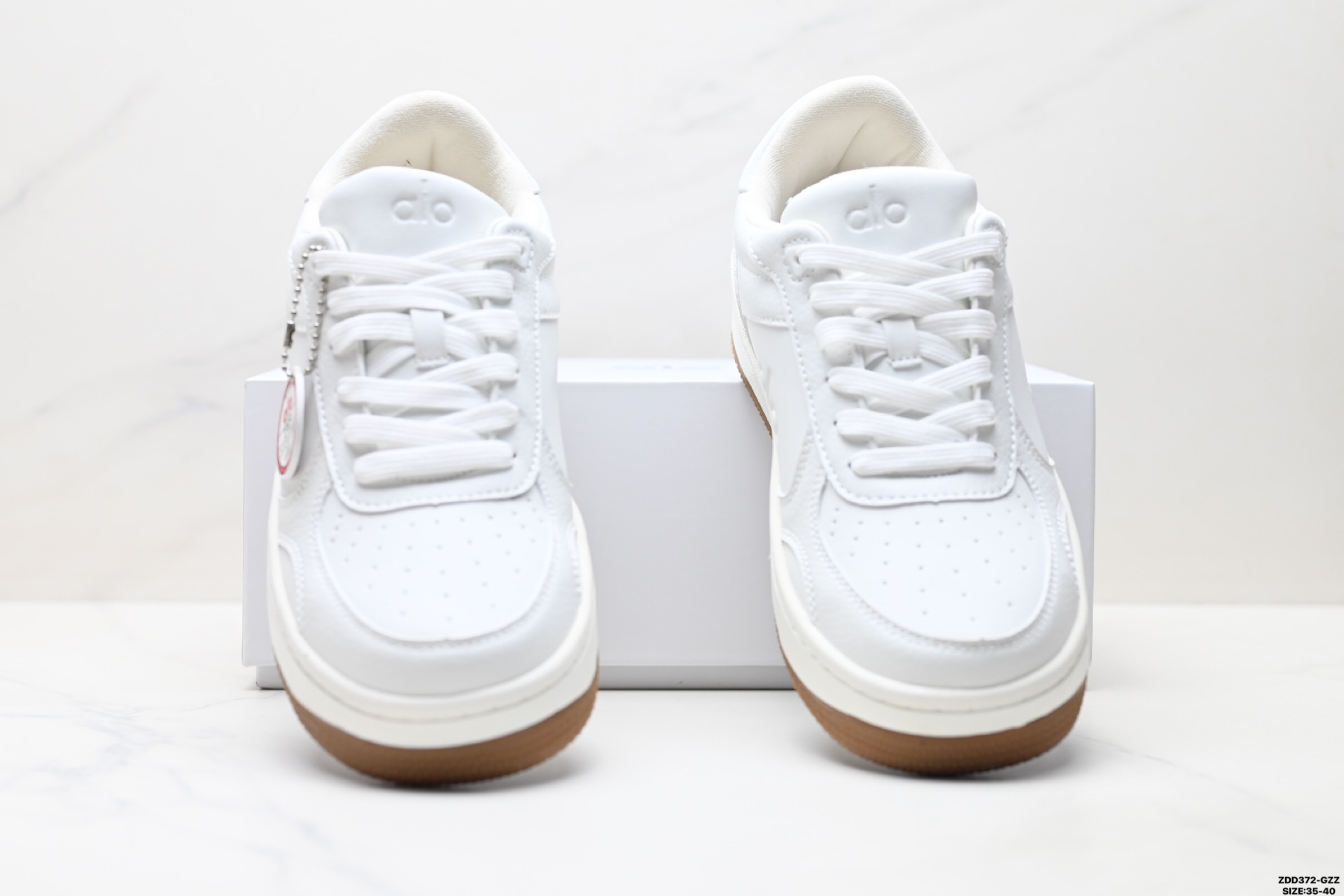 Alo Yoga Recovery Mode 百搭轻便 防滑减震低帮板鞋