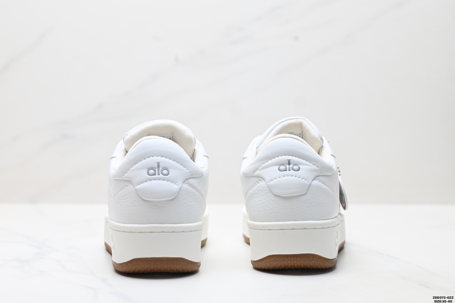 Alo Yoga Recovery Mode 百搭轻便 防滑减震低帮板鞋