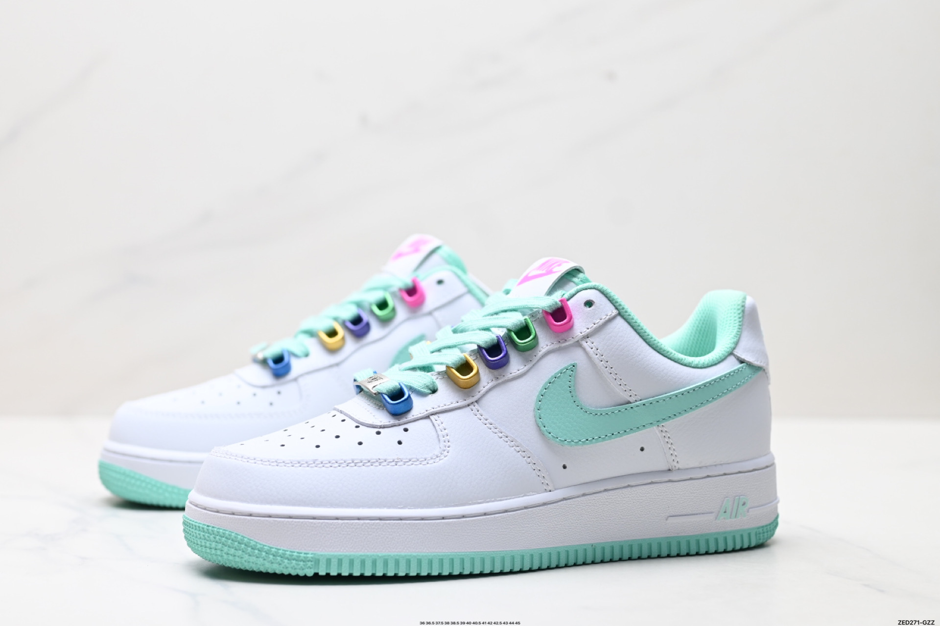 Nike Air Force 1 '07: Estilo Clásico con un Toque Moderno 5 i1750524573227 7966 0 3