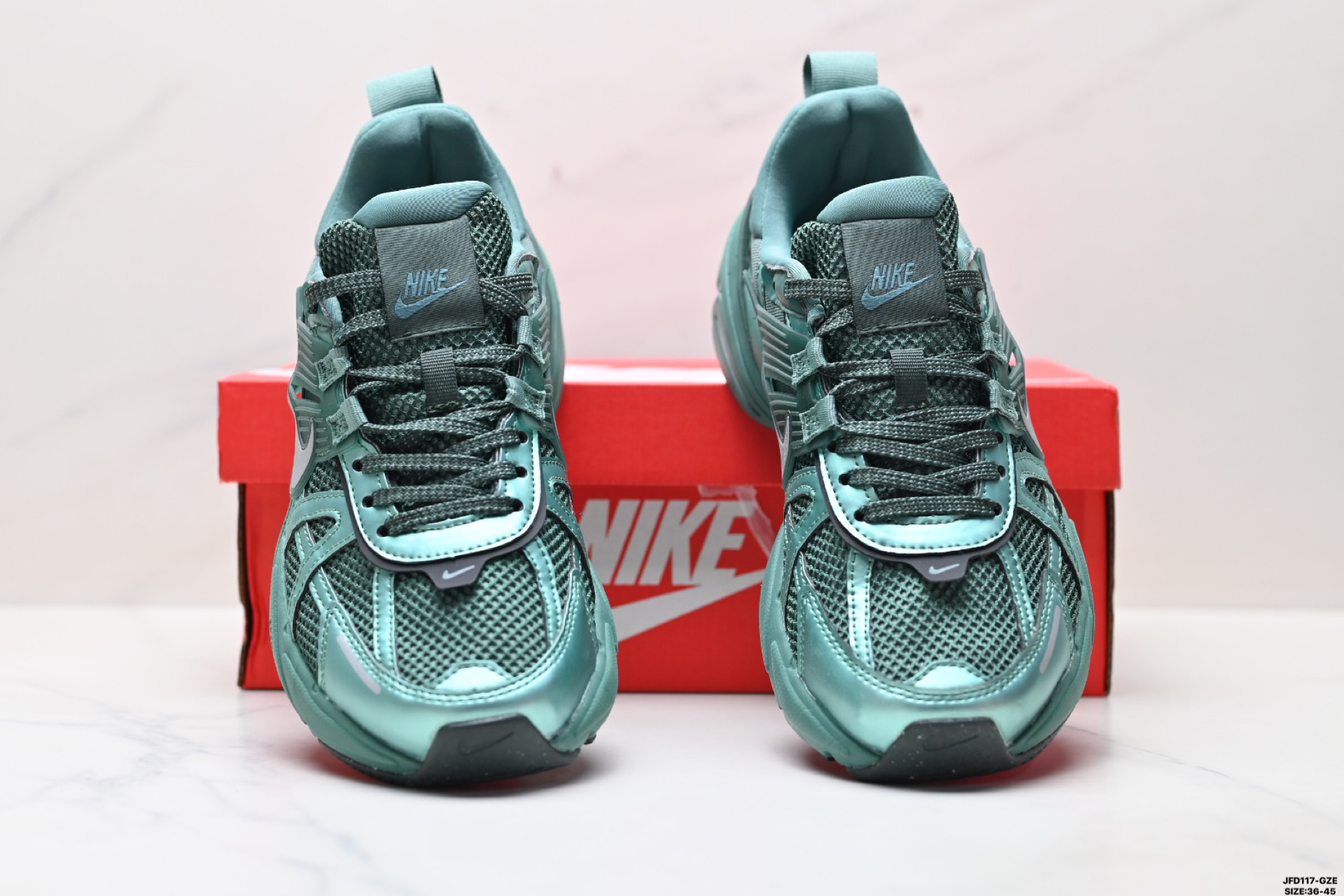 耐克NIKE V2K RUN跑步鞋复古风潮 网面透气运动鞋 灰银 HF5050-361