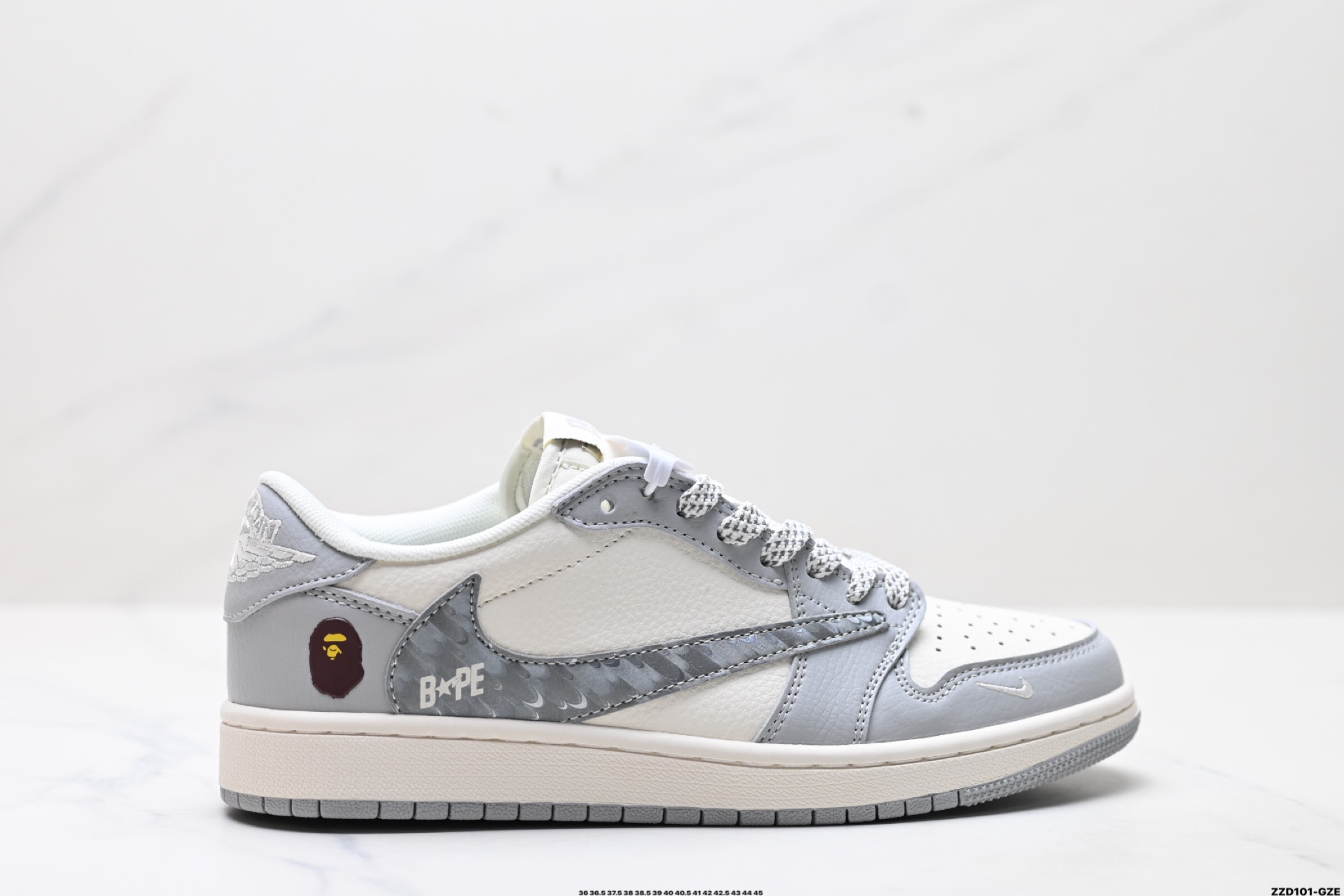 Nike Air Jordan 1 x Travis Scott AJ1倒勾 乔一倒钩 ‘DIY’定制 耐克 低帮文化篮球鞋 HS8068-021