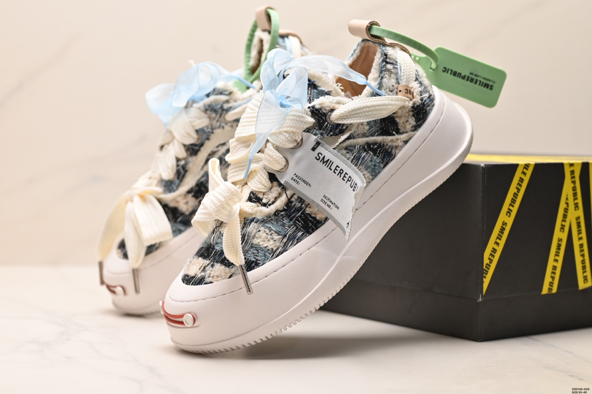 SMILEREPUBLIC Zapatillas de Lona con Plataforma y Diseño de Parche para Mujer 9 i1750694457572 1625 0 7