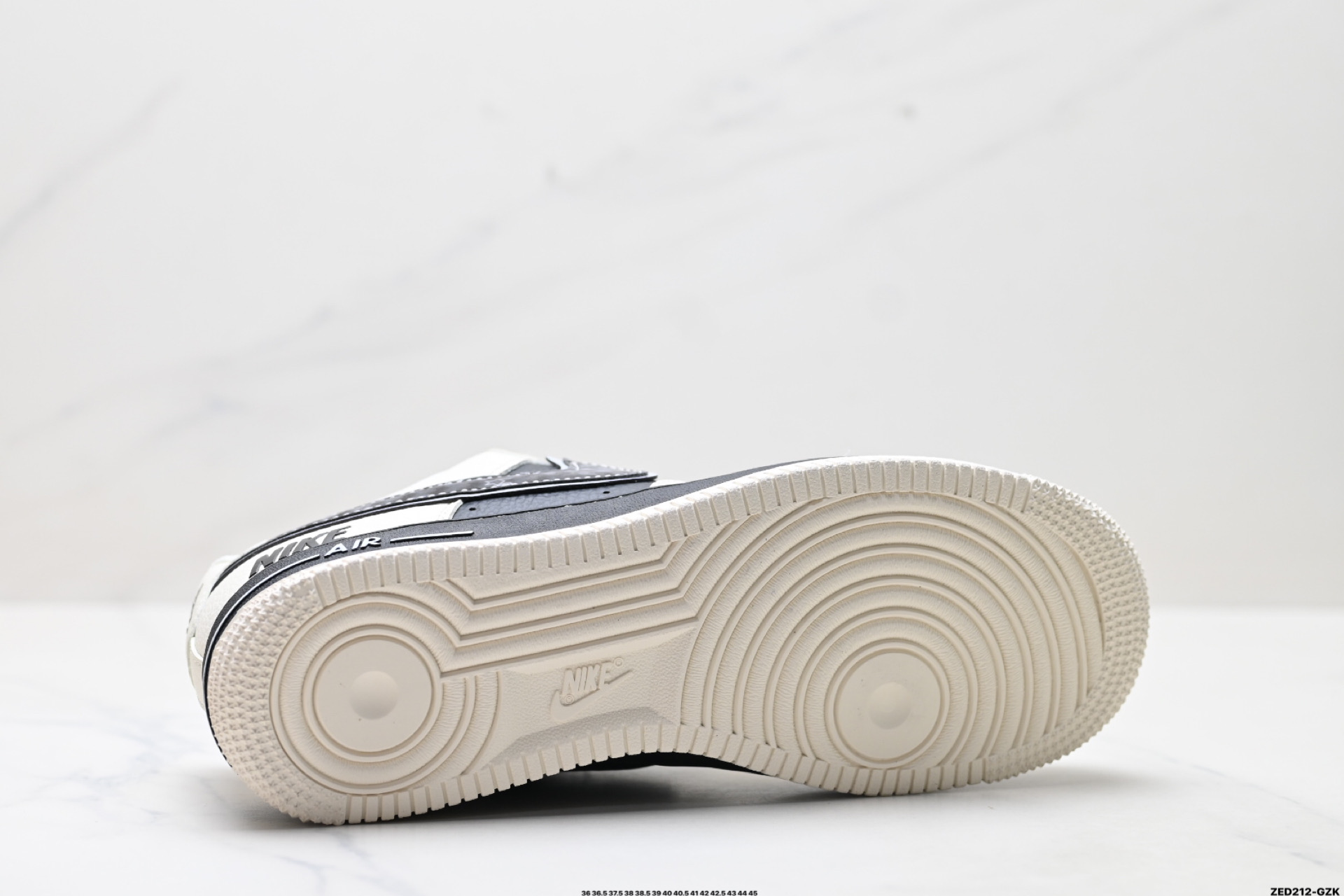 270 NIKE AIR FORCE 1‘07 LV8 XX3168-206