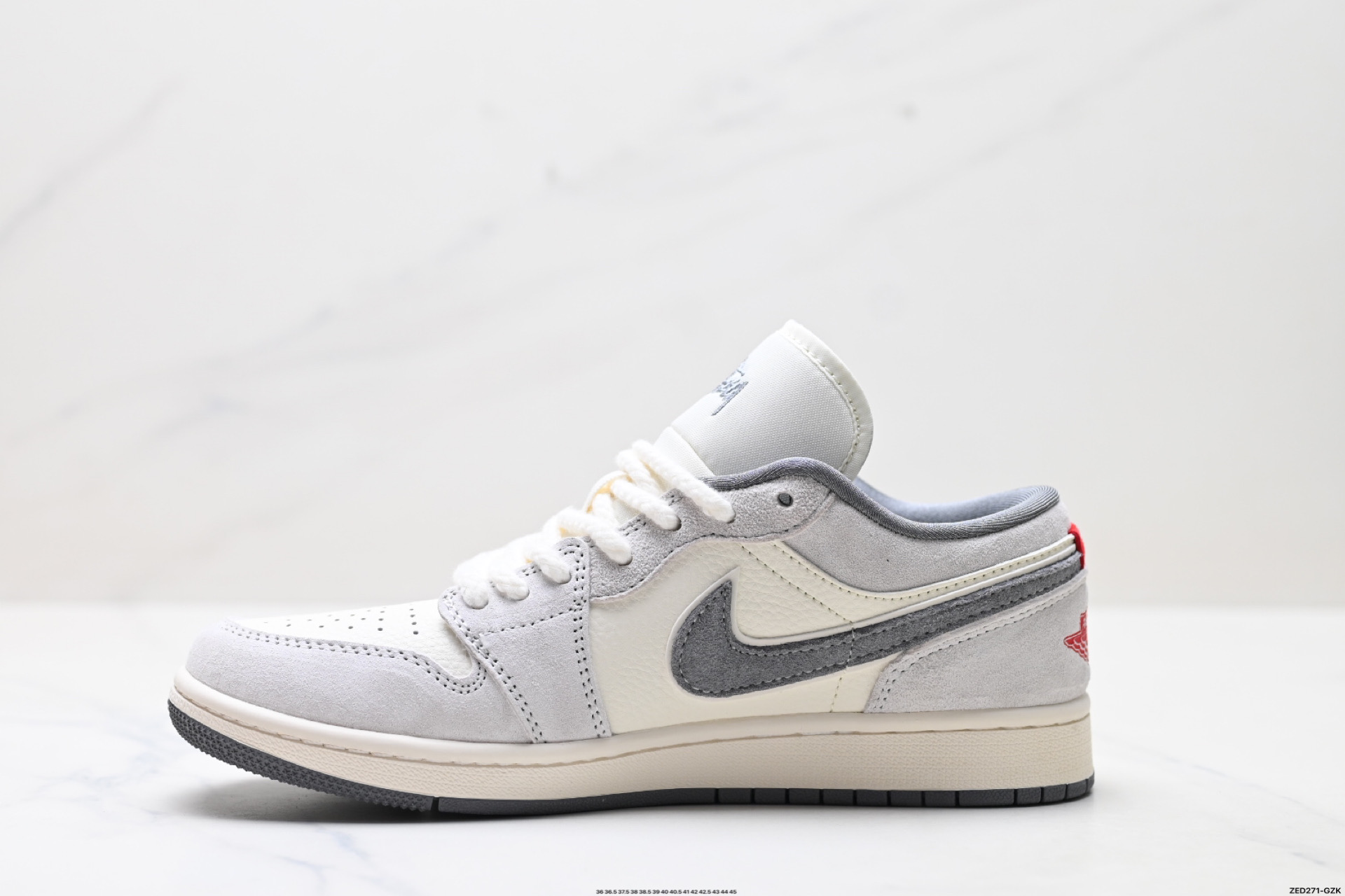 Nike Air Jordan 1 Low: Estilo Casual y Comodidad Superior para tu Día a Día 4 i1750694878798 1384 0 2
