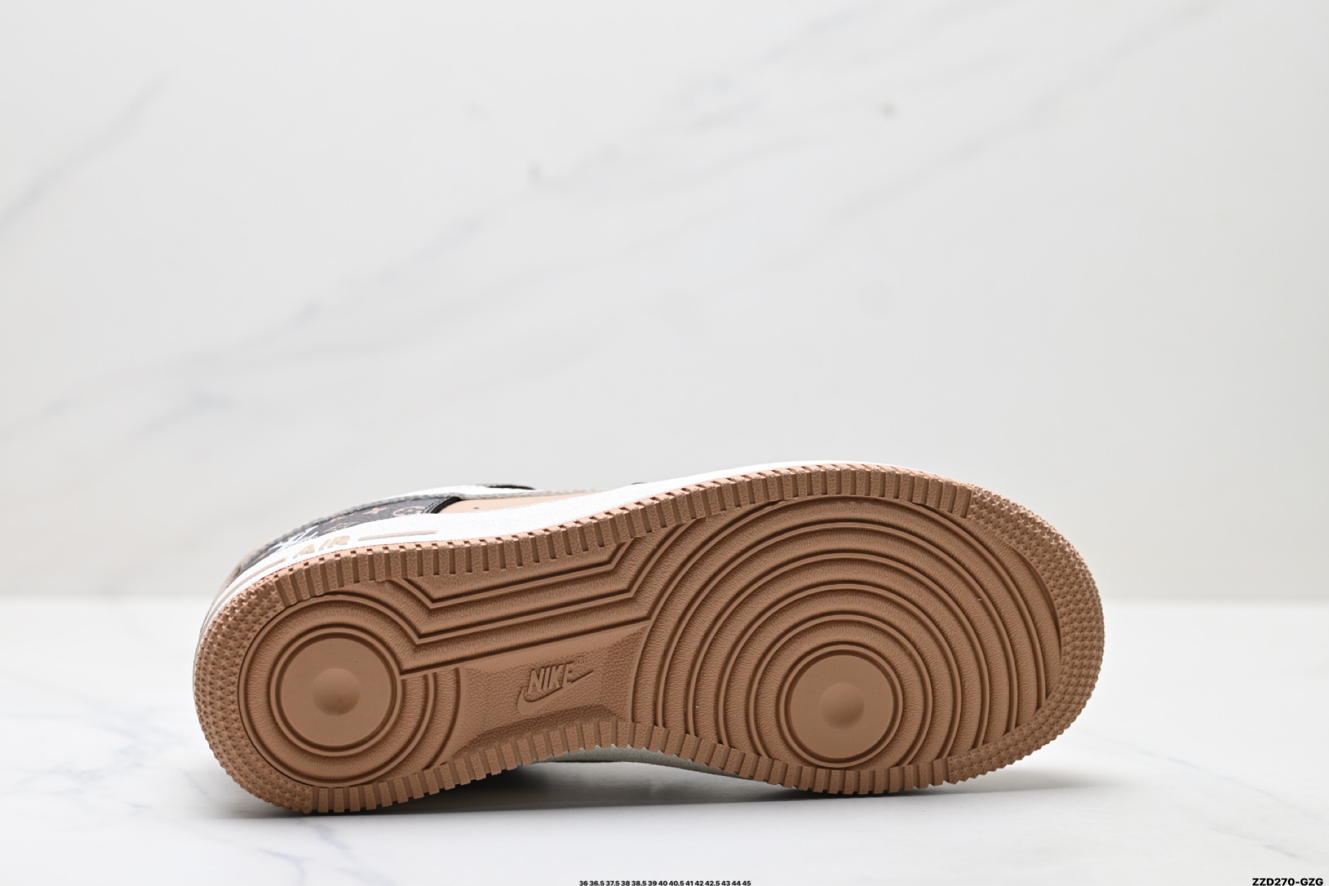 260 NIKE AIR FORCE 1‘07 LV8 LW9279-009