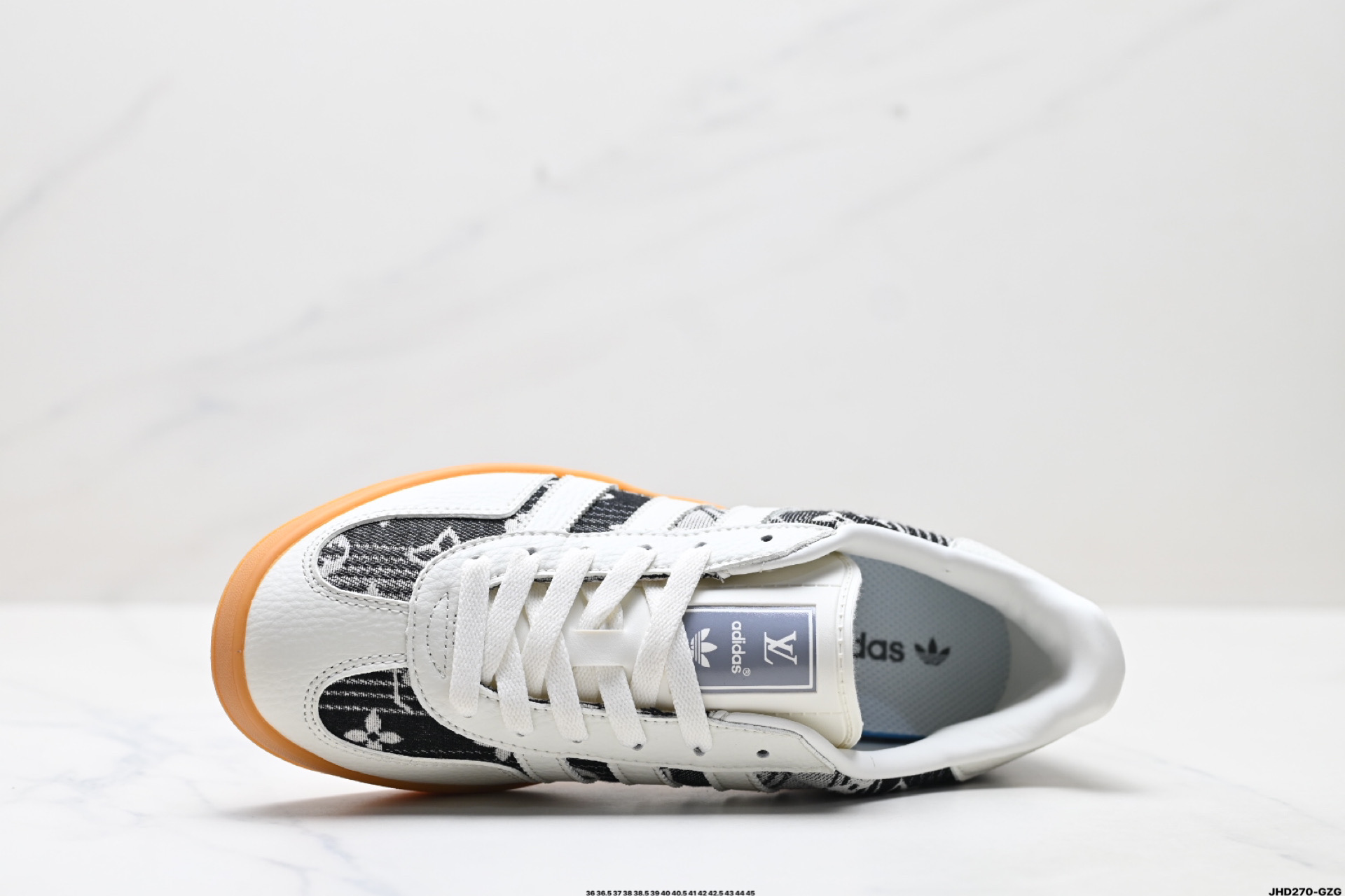 200 Adidas Originals Samba OG ‘DIY’桑巴舞系列 阿迪达斯 三叶草绅士德训足球风百搭低帮休闲运动板鞋 SC9207-730