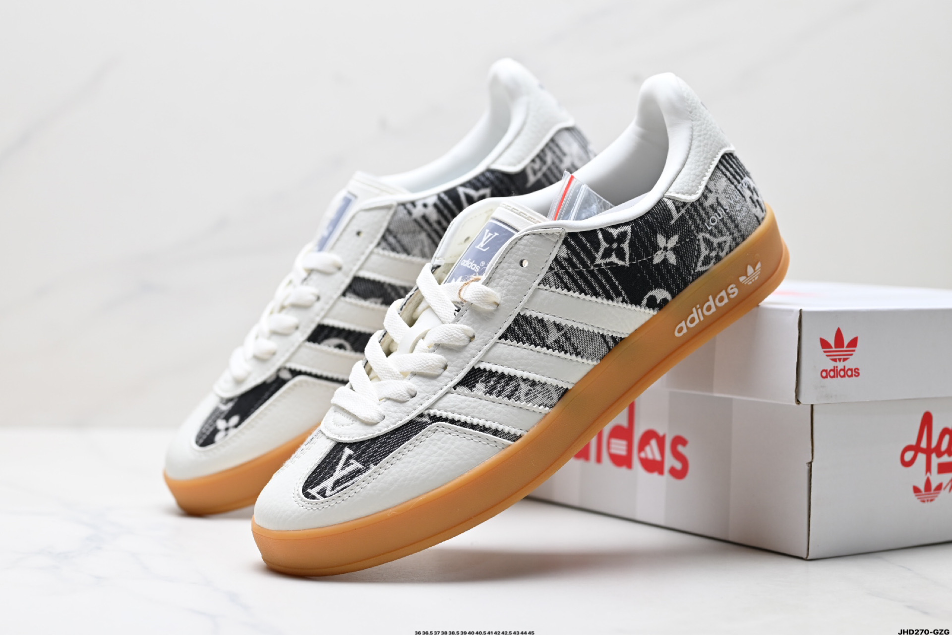 200 Adidas Originals Samba OG ‘DIY’桑巴舞系列 阿迪达斯 三叶草绅士德训足球风百搭低帮休闲运动板鞋 SC9207-730