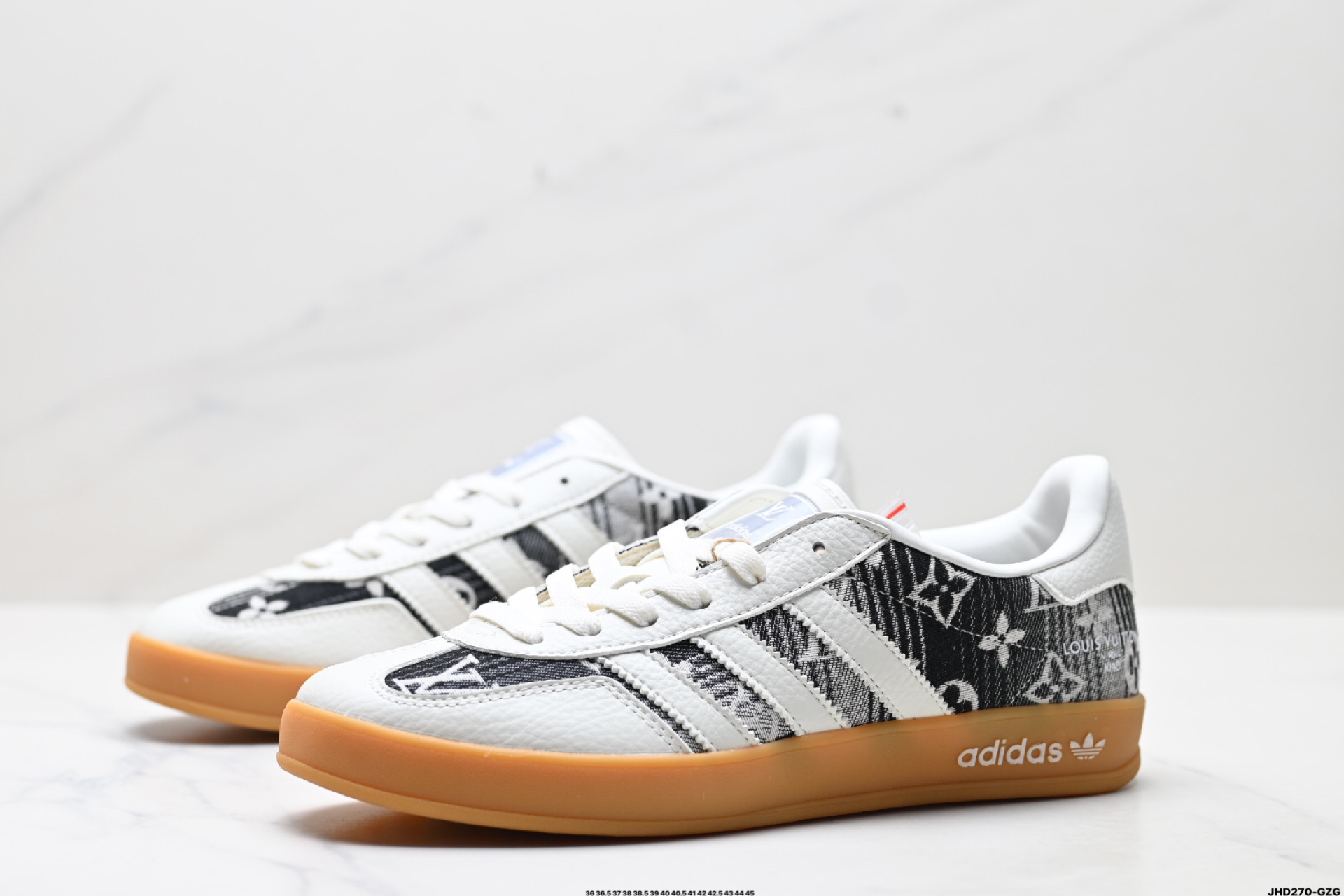 200 Adidas Originals Samba OG ‘DIY’桑巴舞系列 阿迪达斯 三叶草绅士德训足球风百搭低帮休闲运动板鞋 SC9207-730