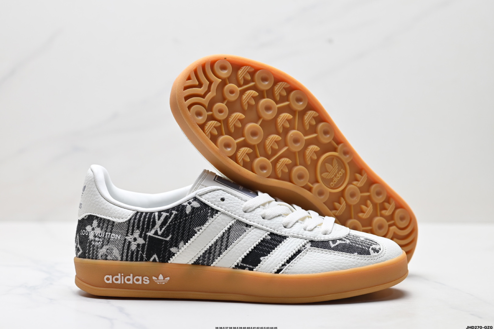 200 Adidas Originals Samba OG ‘DIY’桑巴舞系列 阿迪达斯 三叶草绅士德训足球风百搭低帮休闲运动板鞋 SC9207-730