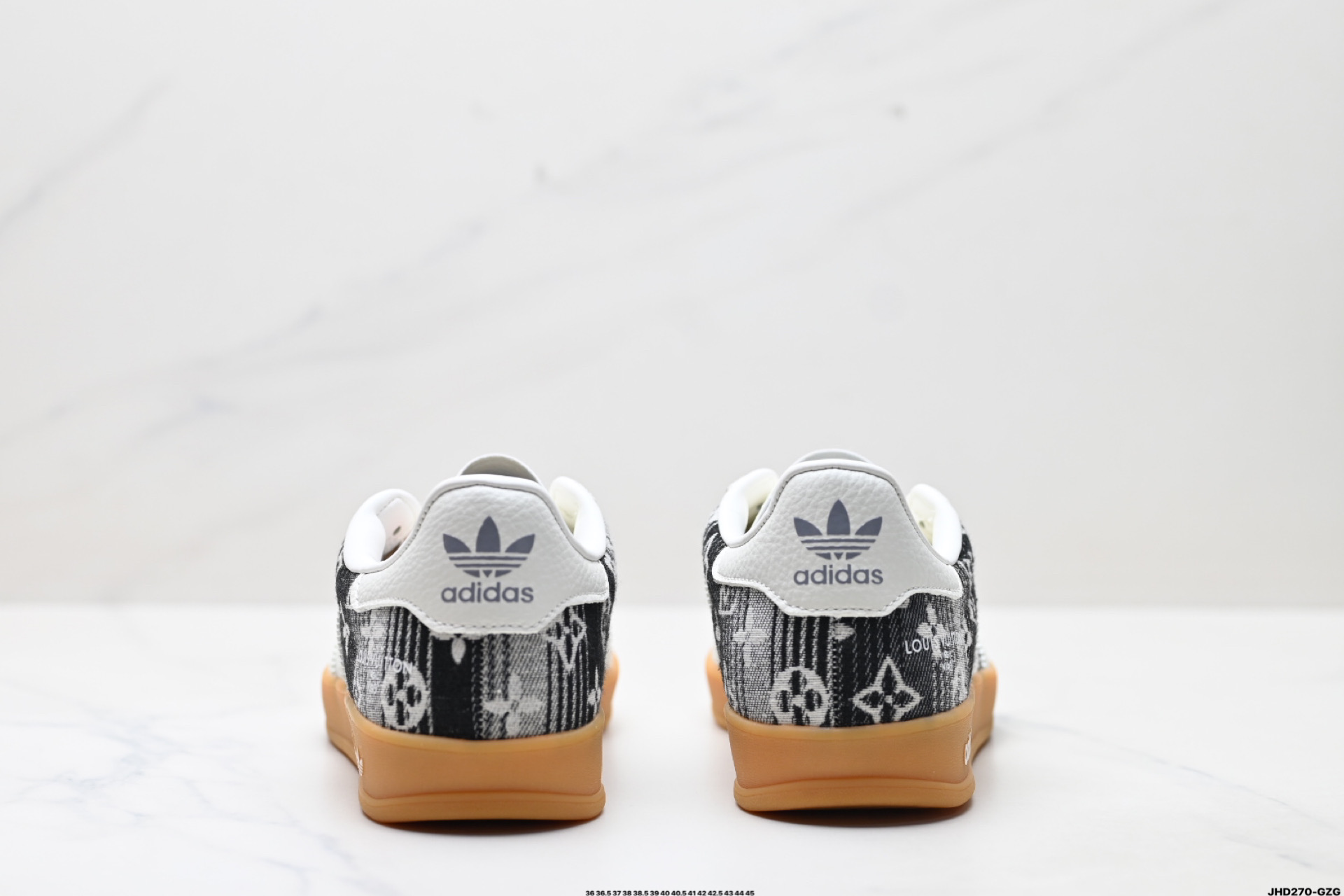 200 Adidas Originals Samba OG ‘DIY’桑巴舞系列 阿迪达斯 三叶草绅士德训足球风百搭低帮休闲运动板鞋 SC9207-730