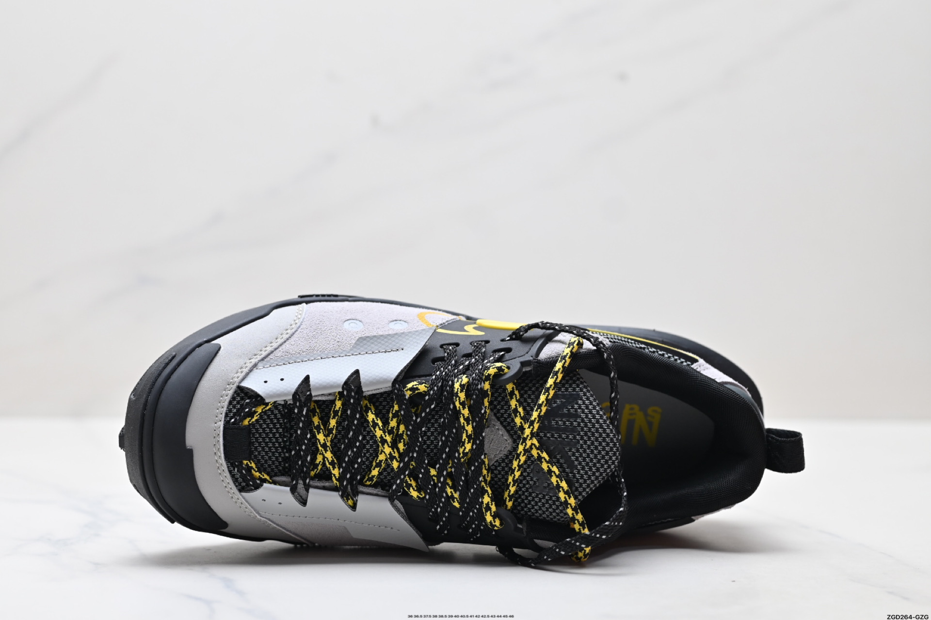 300 Sacai x Nike Zegamadome 联名鞋款 HQ8618-006