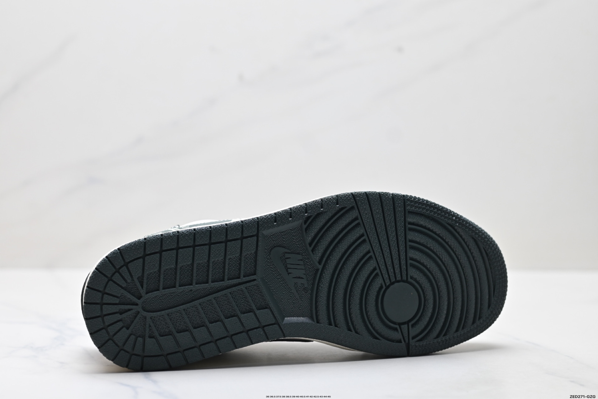 Nike Air Jordan 1 x Travis Scott 'DIY' Custom Low-Top Sneakers 10 i1750868070547 6166 0 8