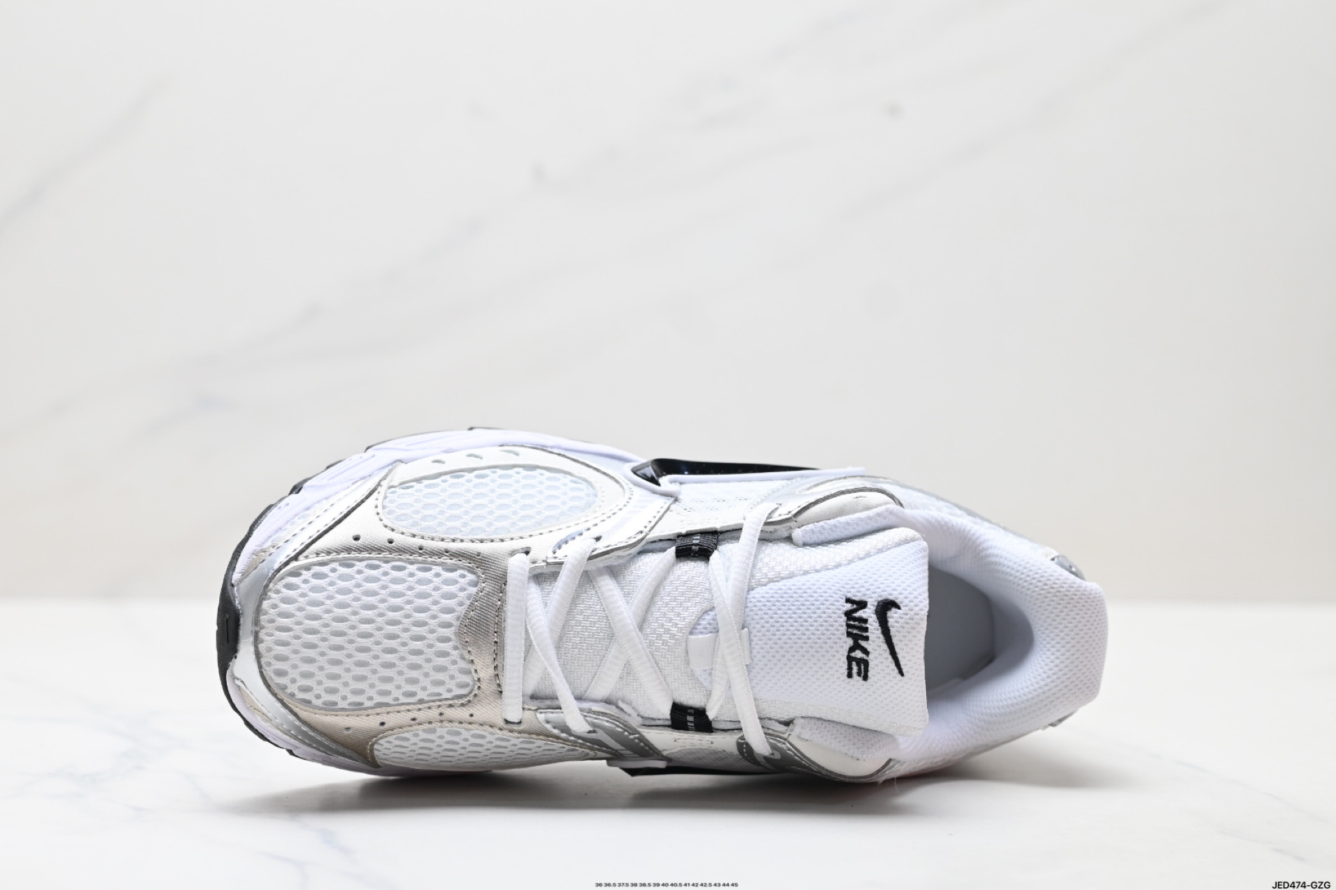 Nike V5 RNR Zapatillas Casuales de Bajo Perfil - Comodidad y Estilo Diario 3 i1750868533100 2424 0 1