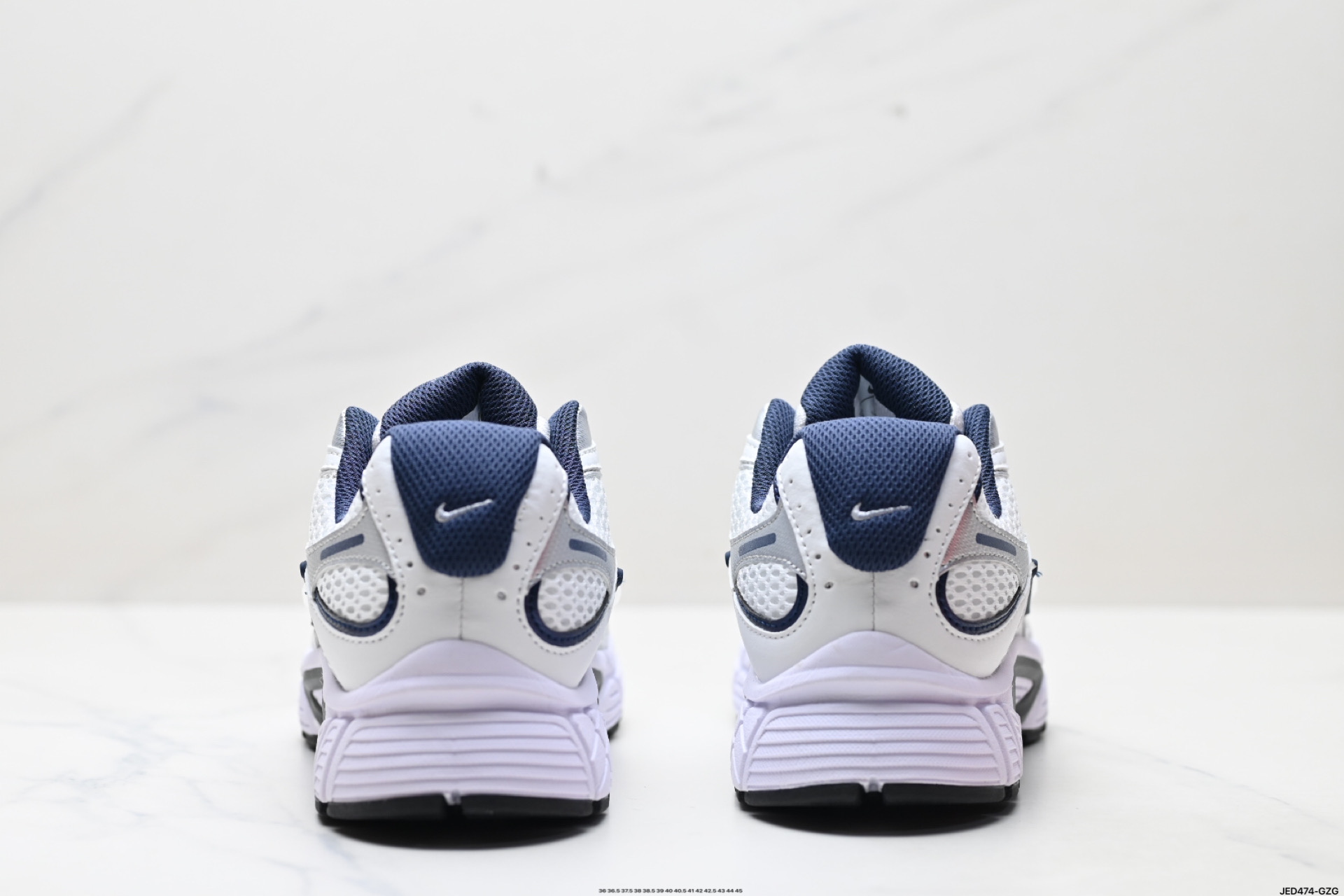 Nike V5 RNR: Comodidad, Estilo y Rendimiento en Cada Paso 7 i1750868604829 3040 0 5
