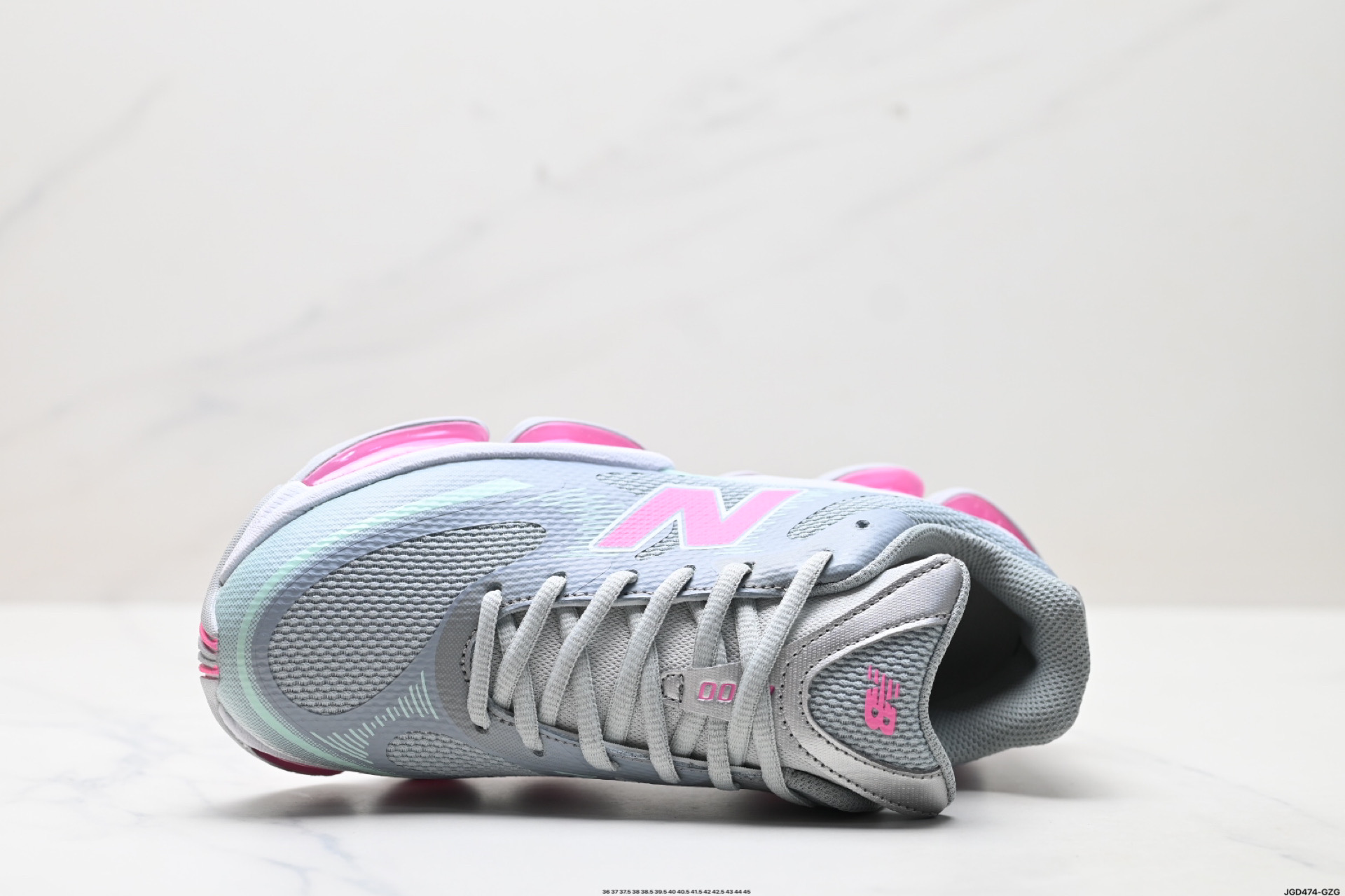 New Balance M2000: Comodidad, Estilo y Rendimiento en Cada Paso 3 i1750868708254 384 0 1