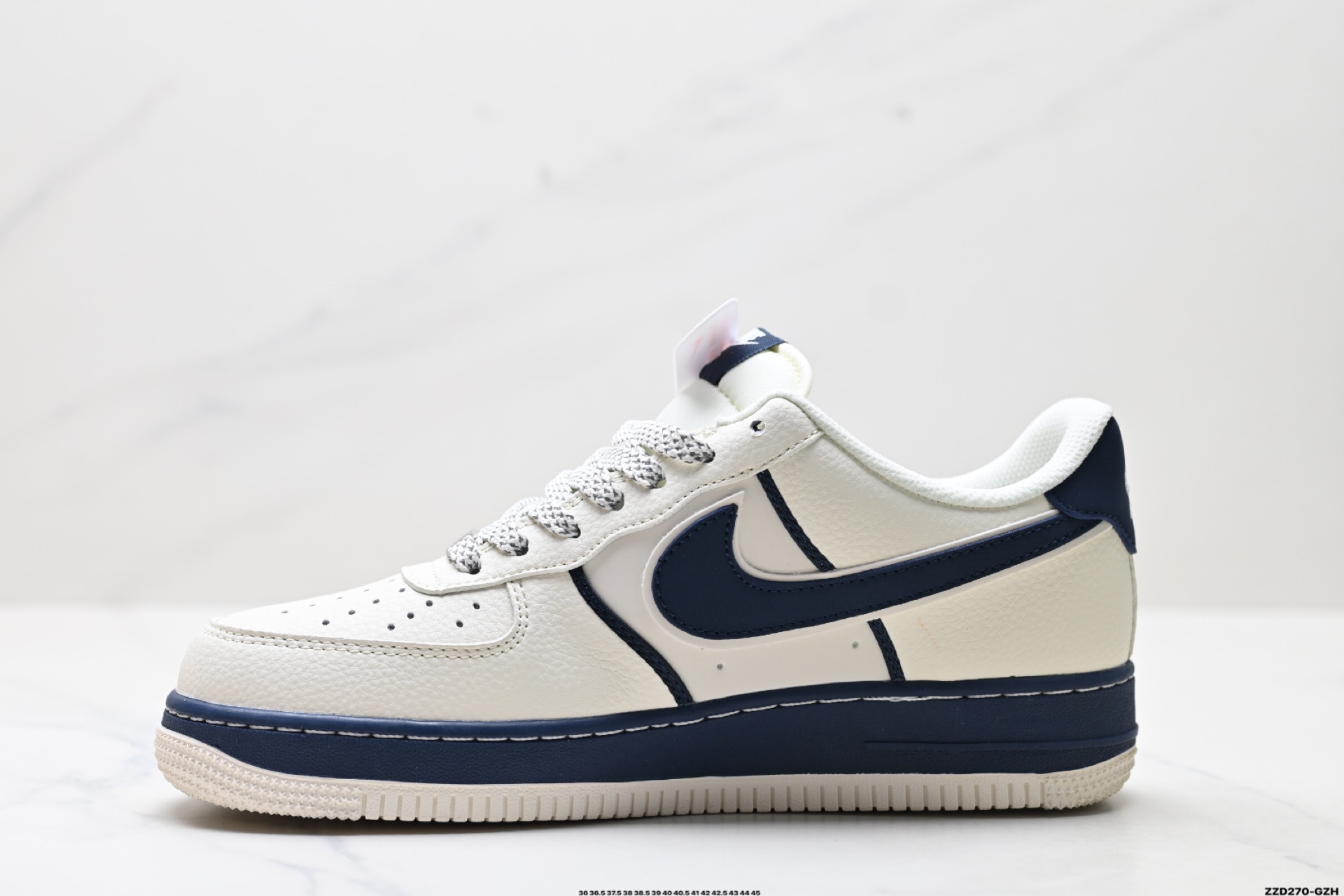260 NIKE AIR FORCE 1‘07 LV8 QW5836-009