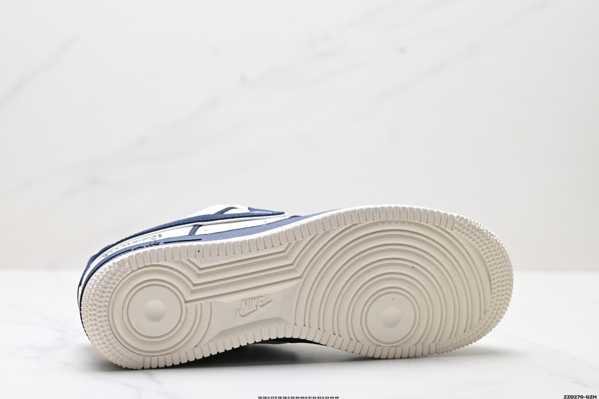 260 NIKE AIR FORCE 1‘07 LV8 QW5836-009