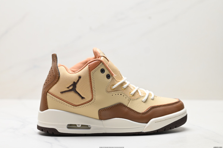 Nike Air Jordan Courtside 23 - נעלי סניקרס לגברים - עיצוב רטרו ונוחות מודרנית 1 Nike Air Jordan Courtside 23 – נעלי סניקרס לגברים – עיצוב רטרו ונוחות מודרנית