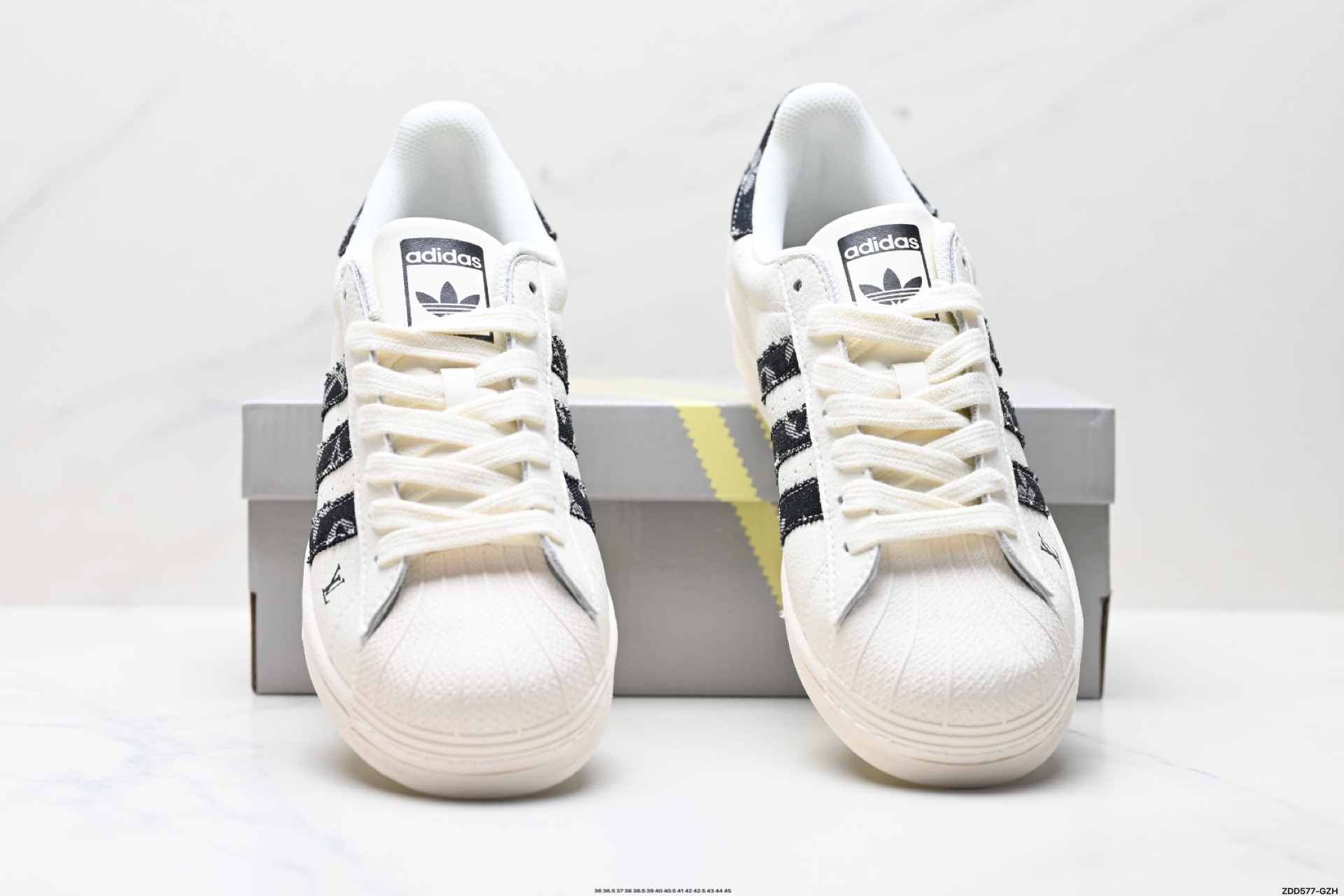 240 Adidas Originals Superstar 阿迪达斯 三叶草 贝壳头’DIY’系列低帮经典百搭休闲运动板鞋 SD6820