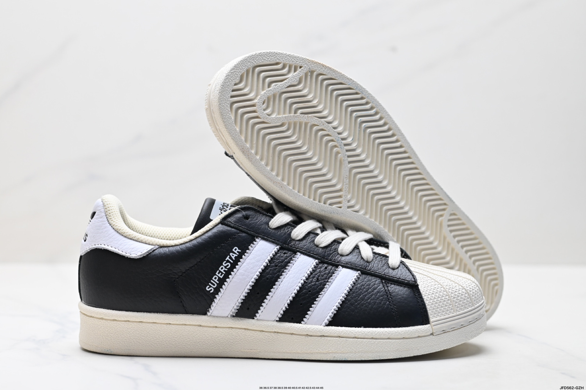 Adidas Originals Superstar: Clásico Atemporal para un Estilo Casual y Deportivo 6 i1750956078734 1971 0 4