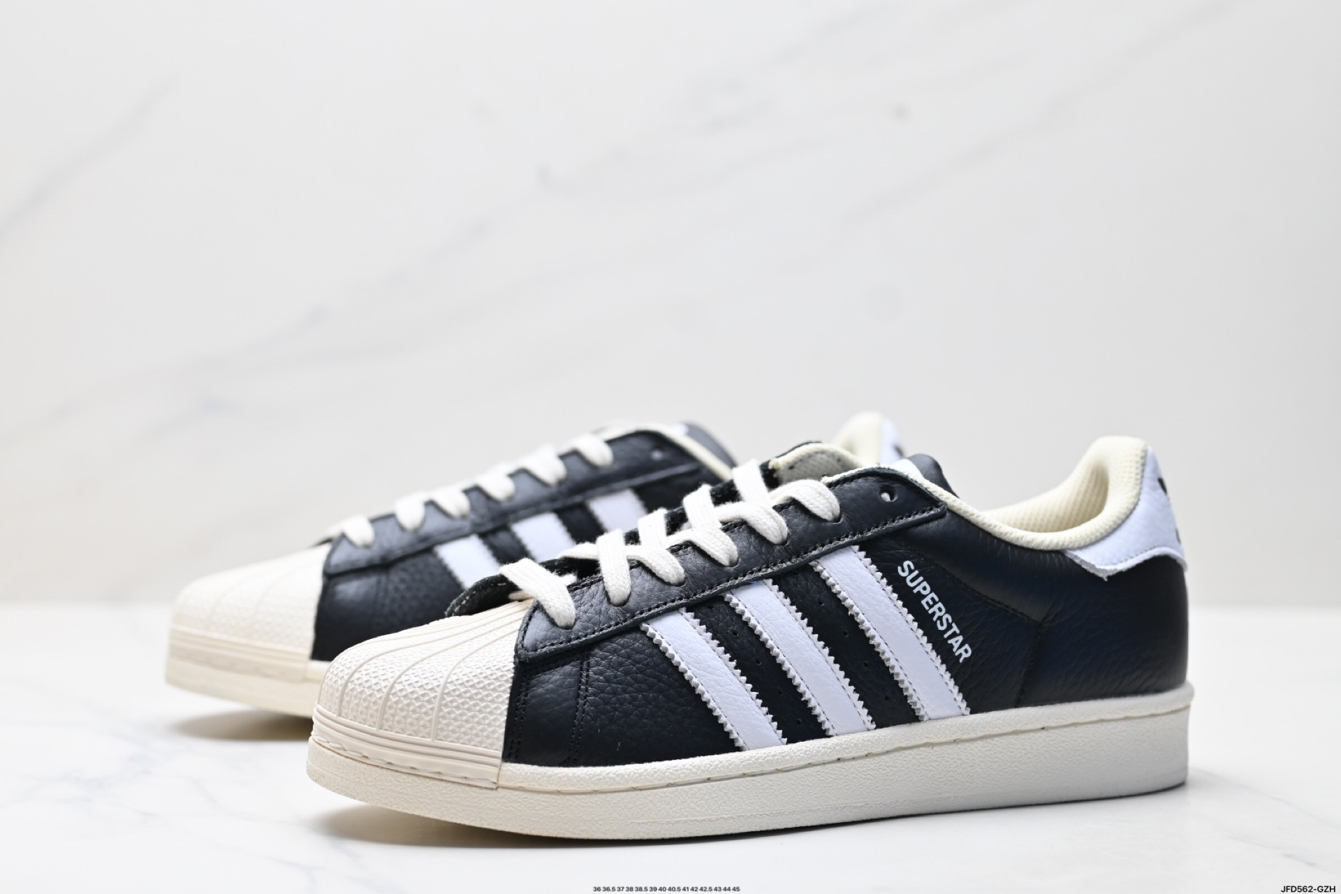 Adidas Originals Superstar: Clásico Atemporal para un Estilo Casual y Deportivo 5 i1750956079560 4463 0 3