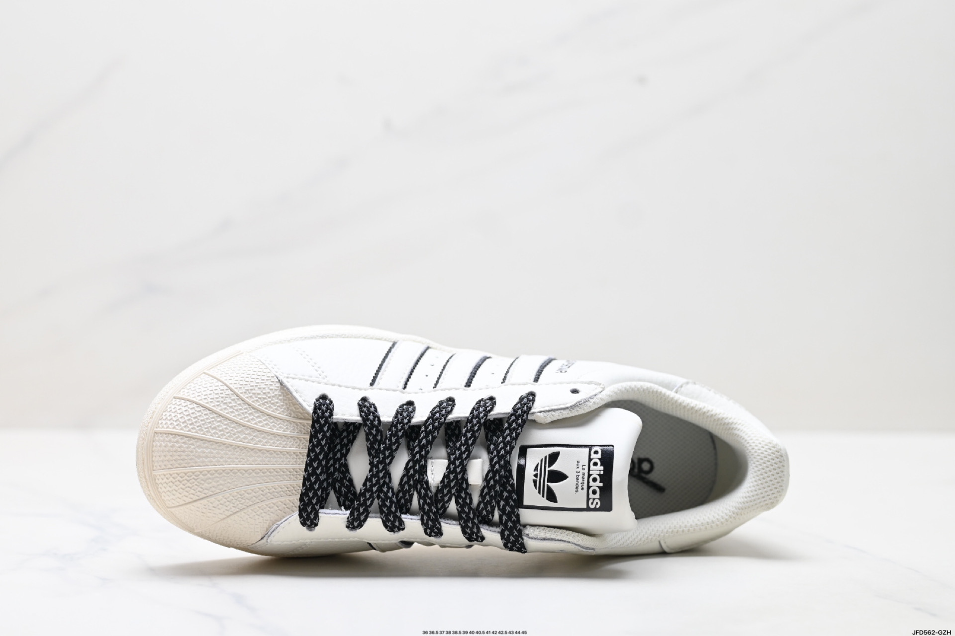 Adidas Originals Superstar: Clásicos Atemporales para un Estilo Versátil 3 i1750956219813 6098 0 1