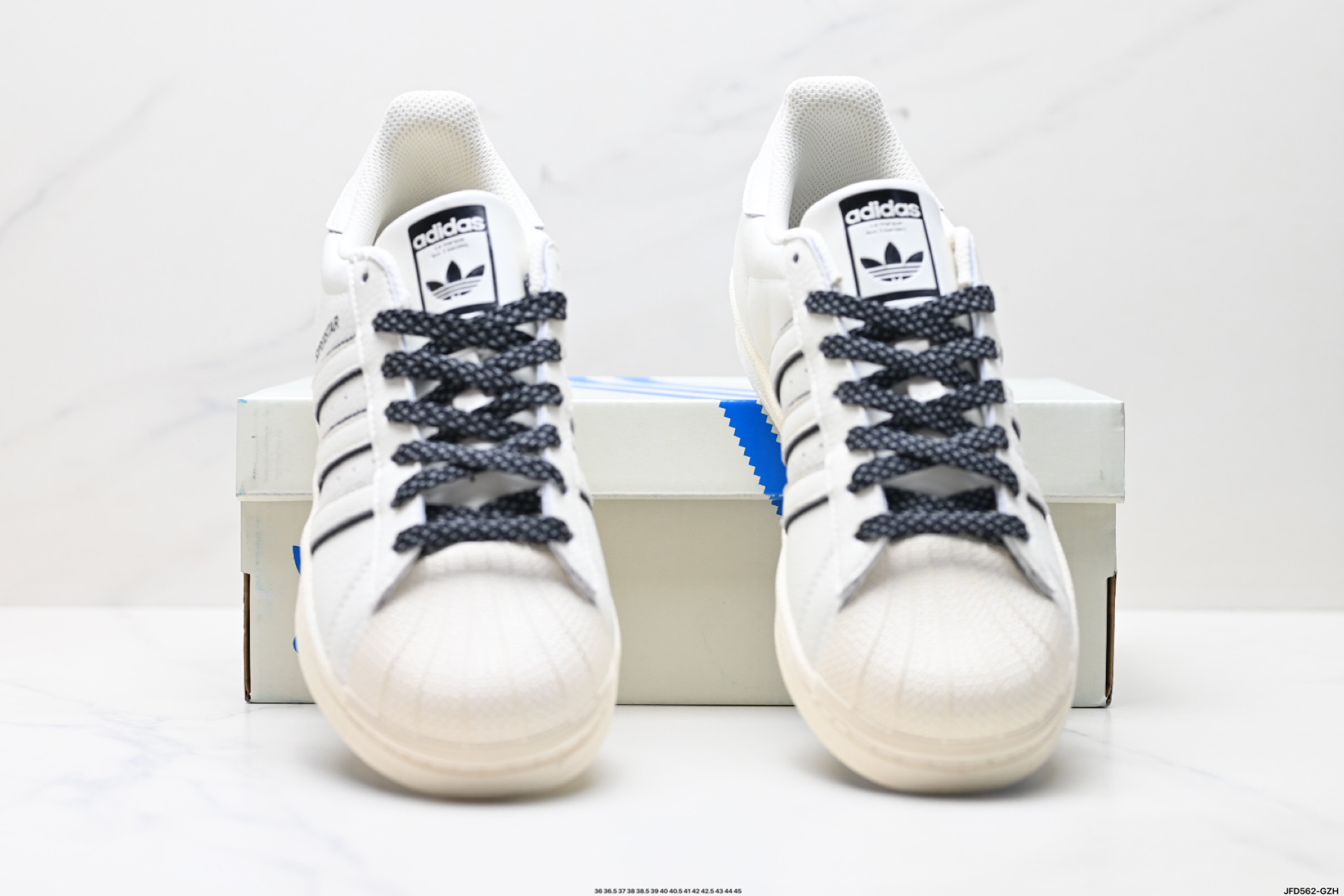 Adidas Originals Superstar: Clásicos Atemporales para un Estilo Versátil 8 i1750956219813 7371 0 6
