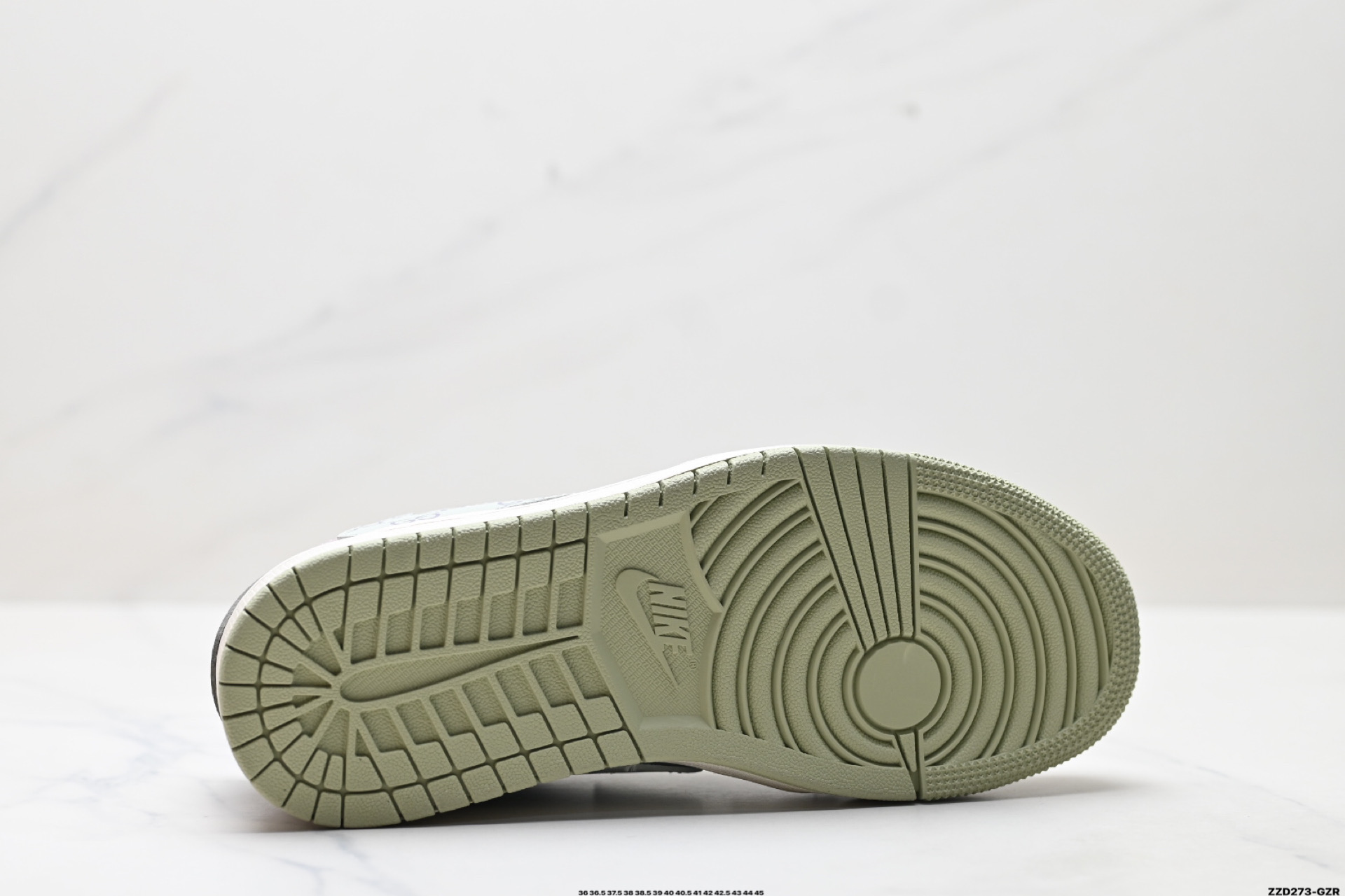 260 Nike Air Jordan 1 x Travis Scott AJ1倒勾 乔一倒钩 ‘DIY’定制 耐克 低帮文化篮球鞋 XD0798-305