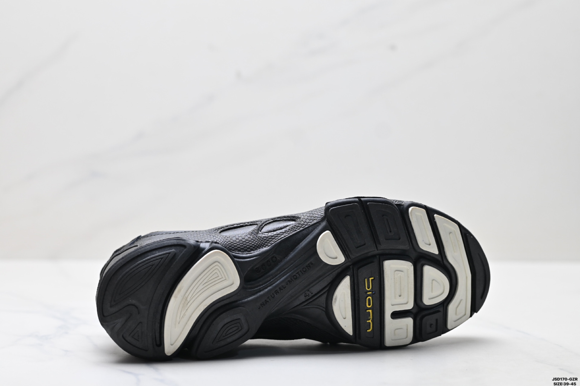 210 Ecco爱步 BIOM C M系列 牛皮 简约舒适 低帮 登山鞋