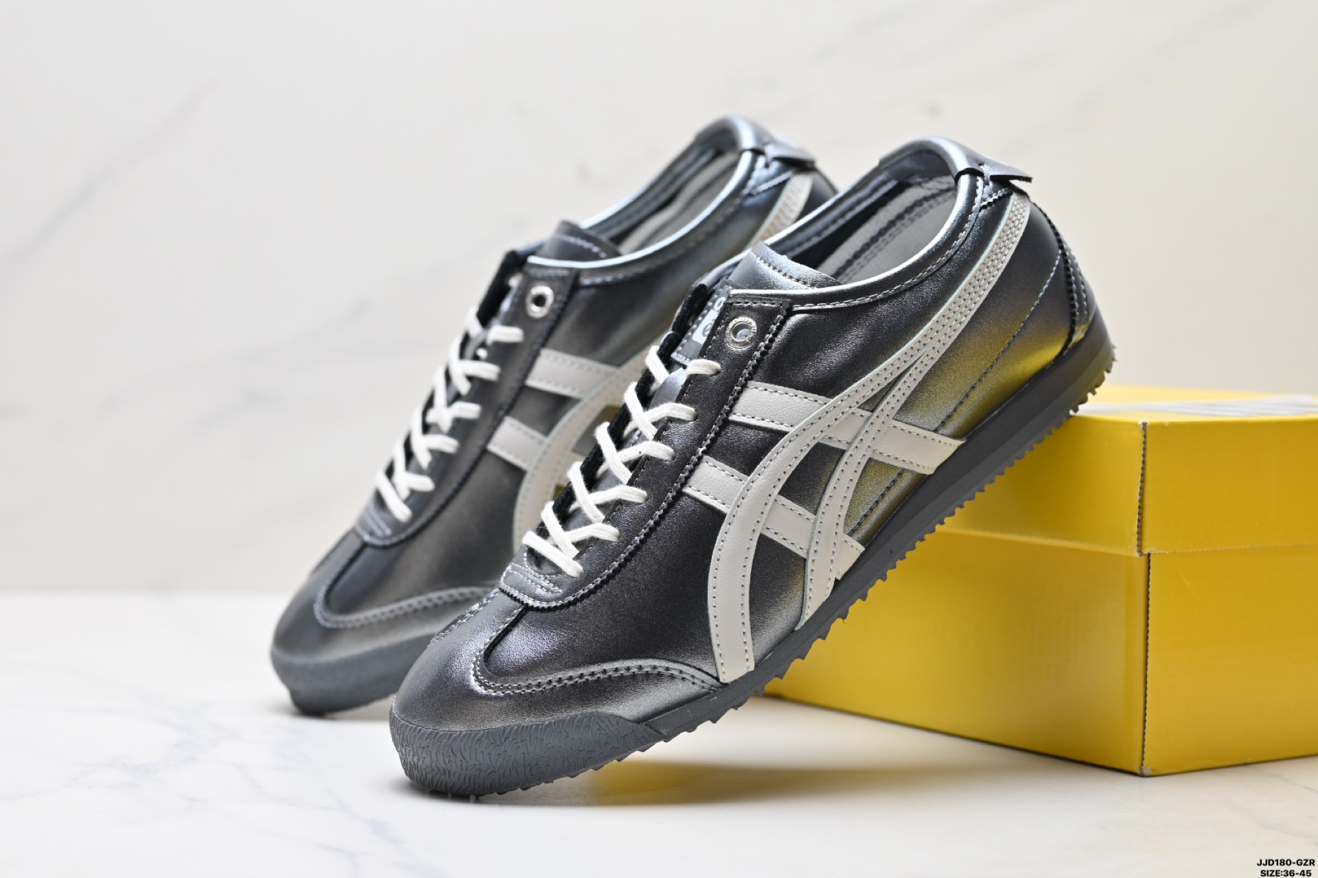 140 Onitsuka Tiger NIPPON MADE 鬼冢虎手工鞋系列 1183C468-701