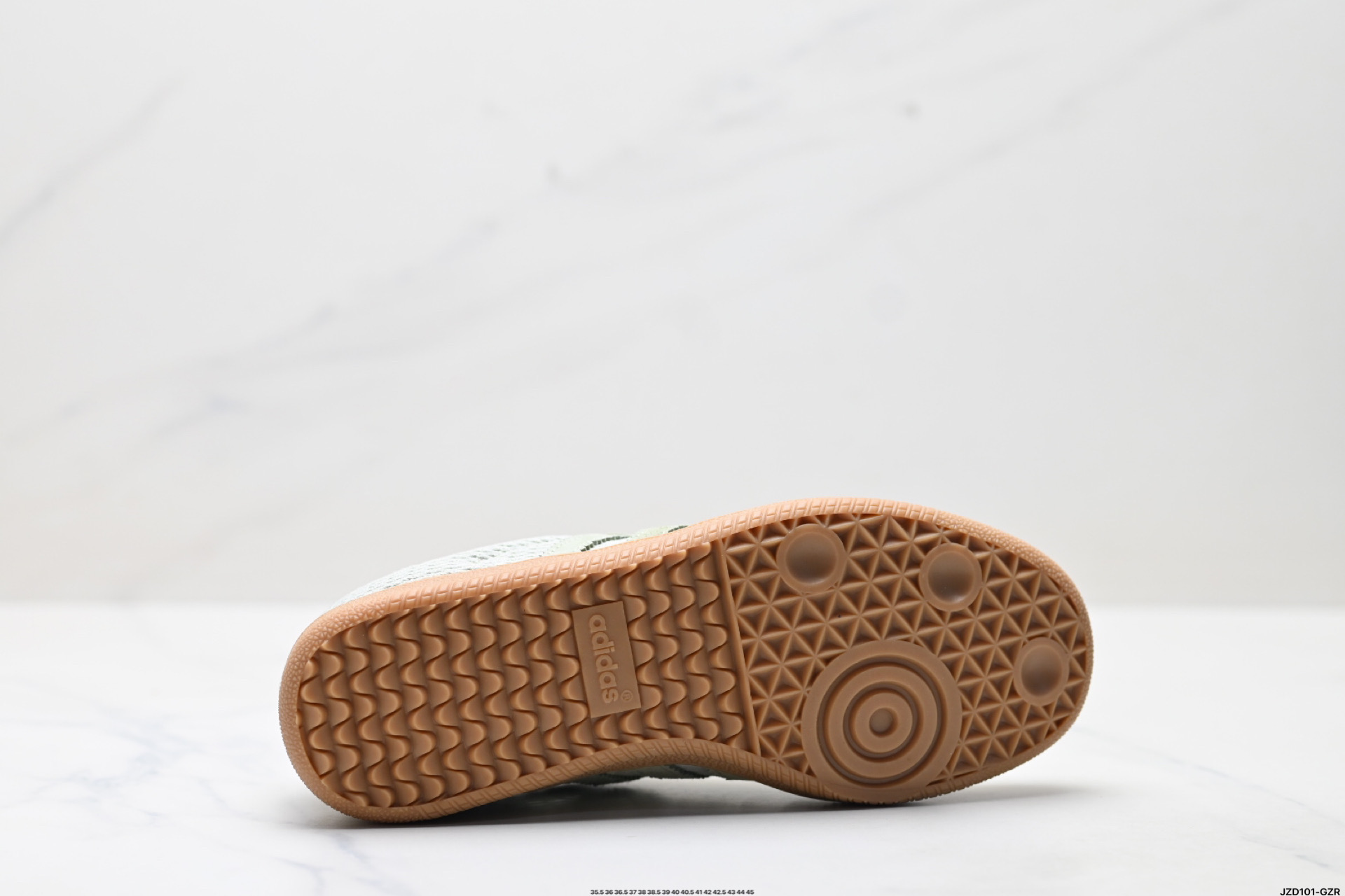 150 Adidas Originals Samba 桑巴舞系列阿迪达斯 三叶草 绅士德训足球风百搭低帮休闲运动板鞋 KK3529