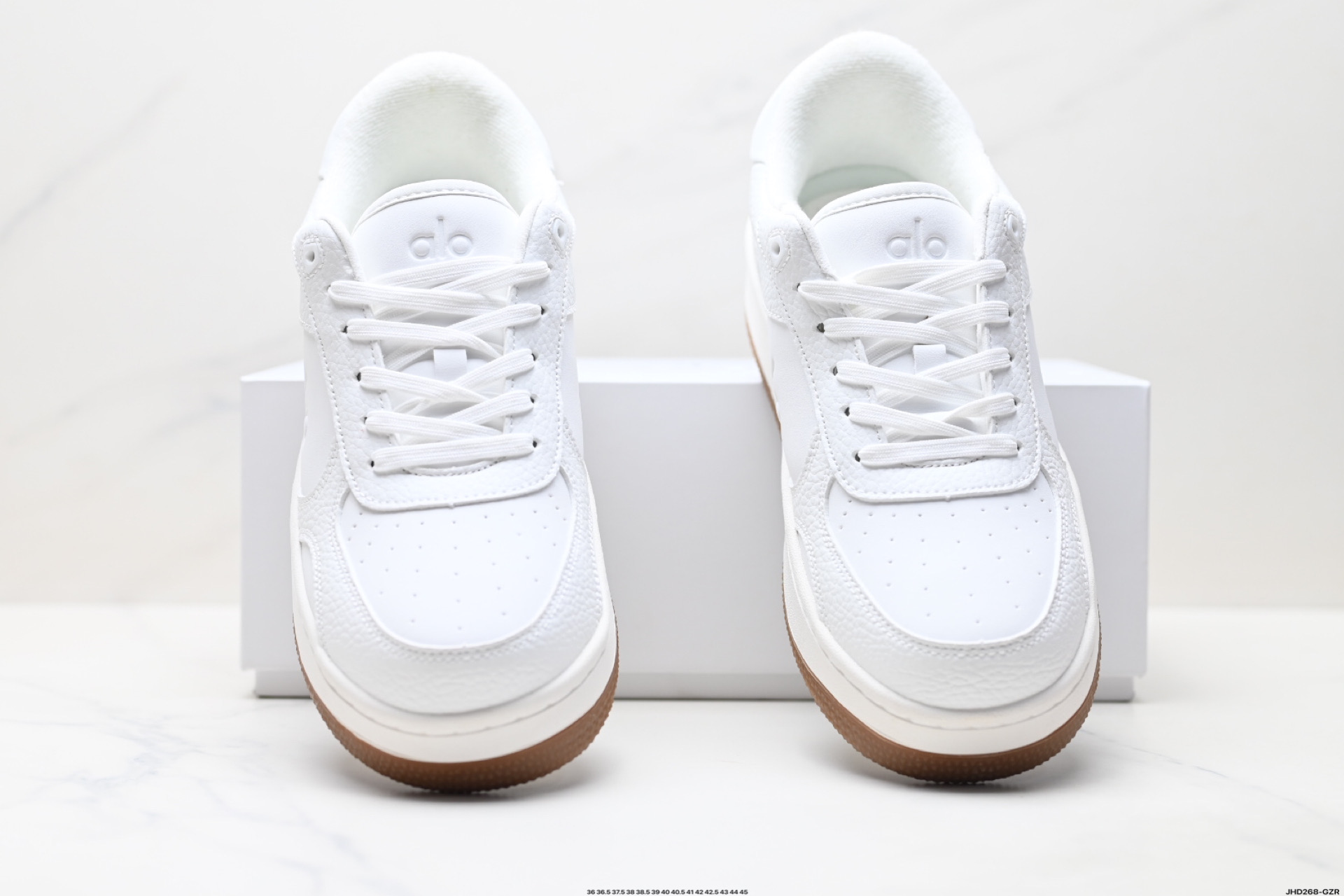 Alo Yoga Recovery Mode Zapatillas Blancas de Cuero para Mujer - Comodidad y Estilo 8 i1751129811696 6281 0 6