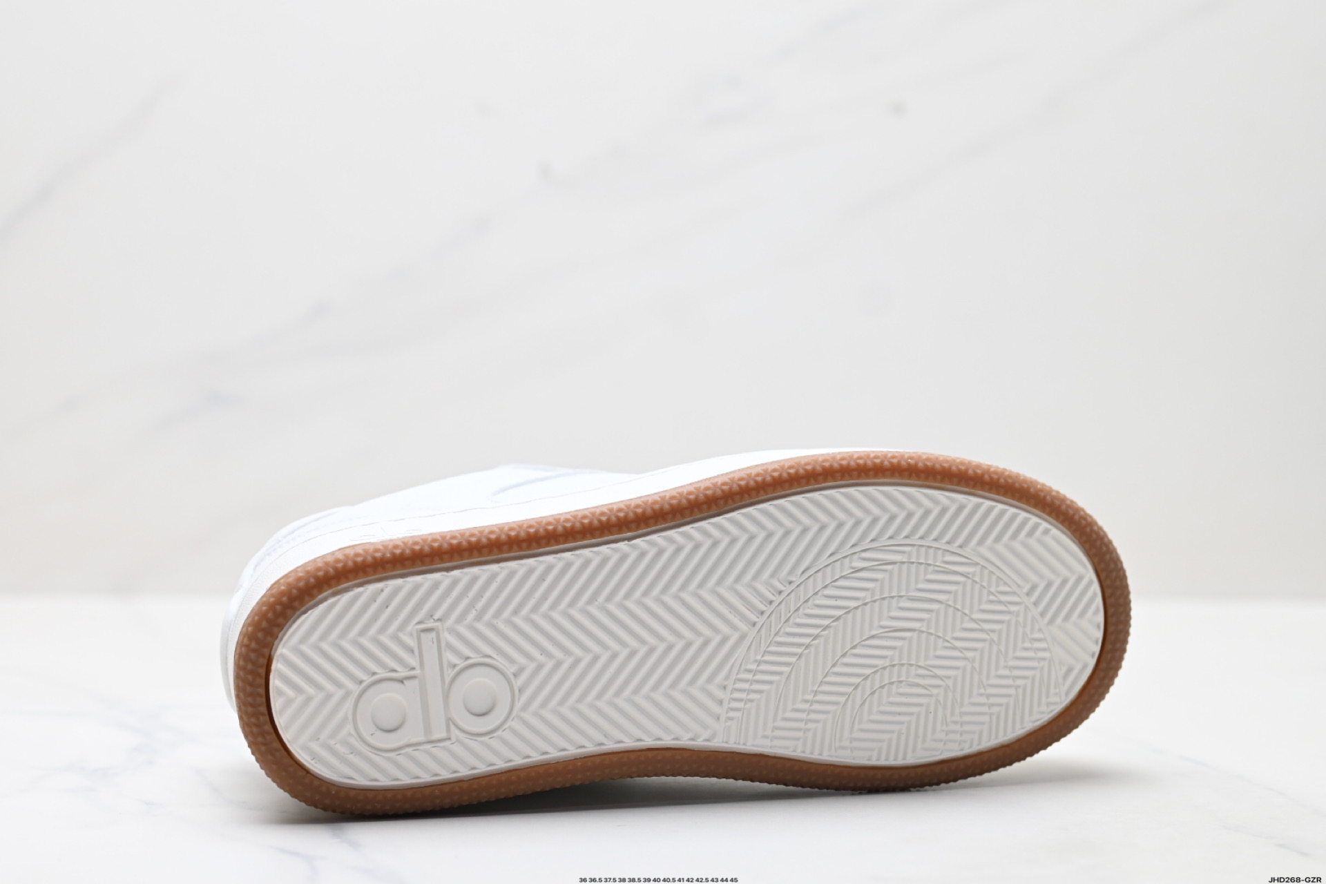 Alo Yoga Recovery Mode Zapatillas Blancas de Cuero para Mujer - Comodidad y Estilo 10 i1751129811696 8008 0 8