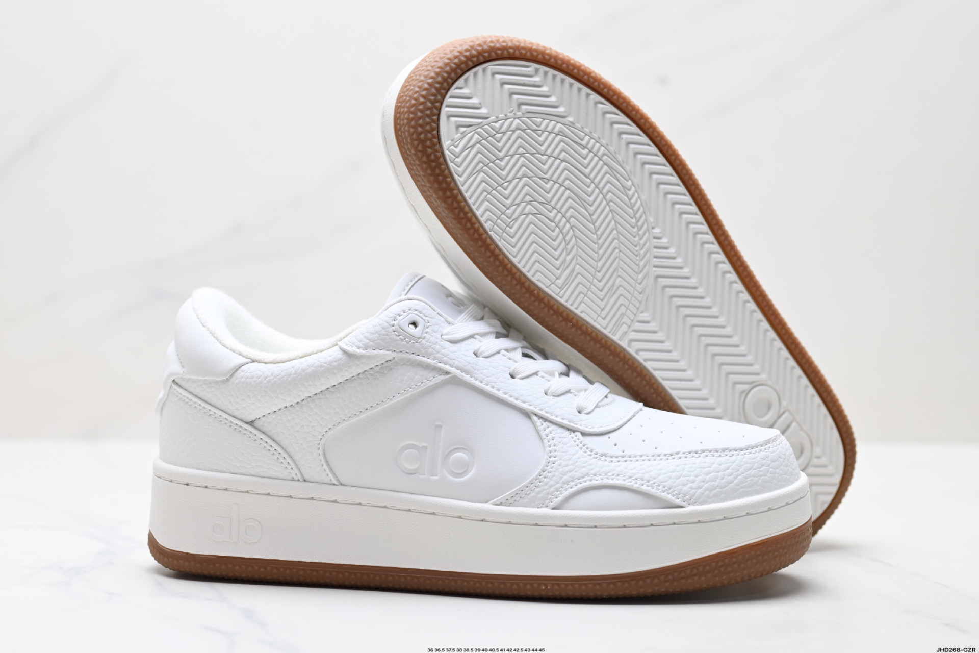 Alo Yoga Recovery Mode Zapatillas Blancas de Cuero para Mujer - Comodidad y Estilo 6 i1751129811697 2138 0 4