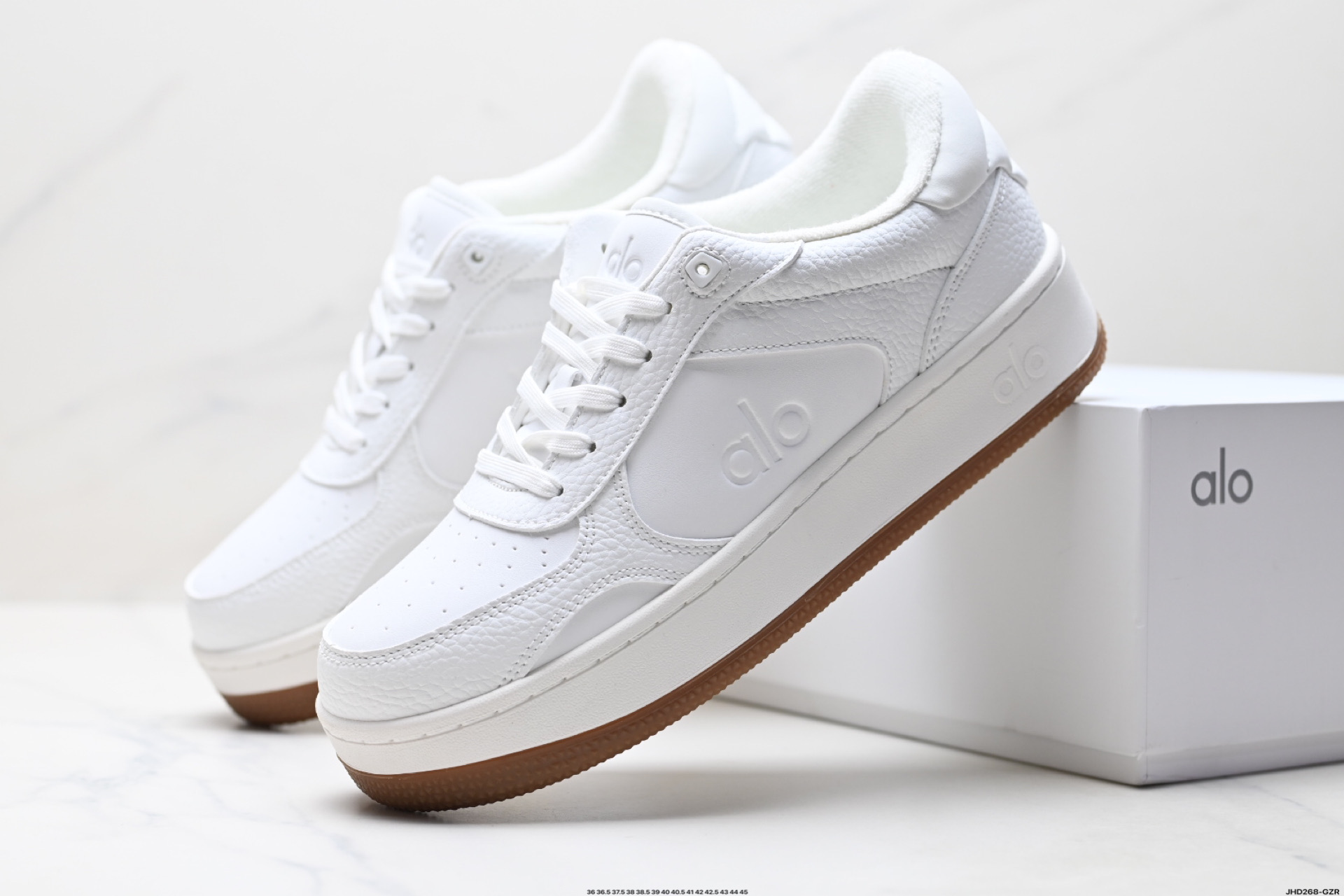 Alo Yoga Recovery Mode Zapatillas Blancas de Cuero para Mujer - Comodidad y Estilo 9 i1751129812087 7424 0 7