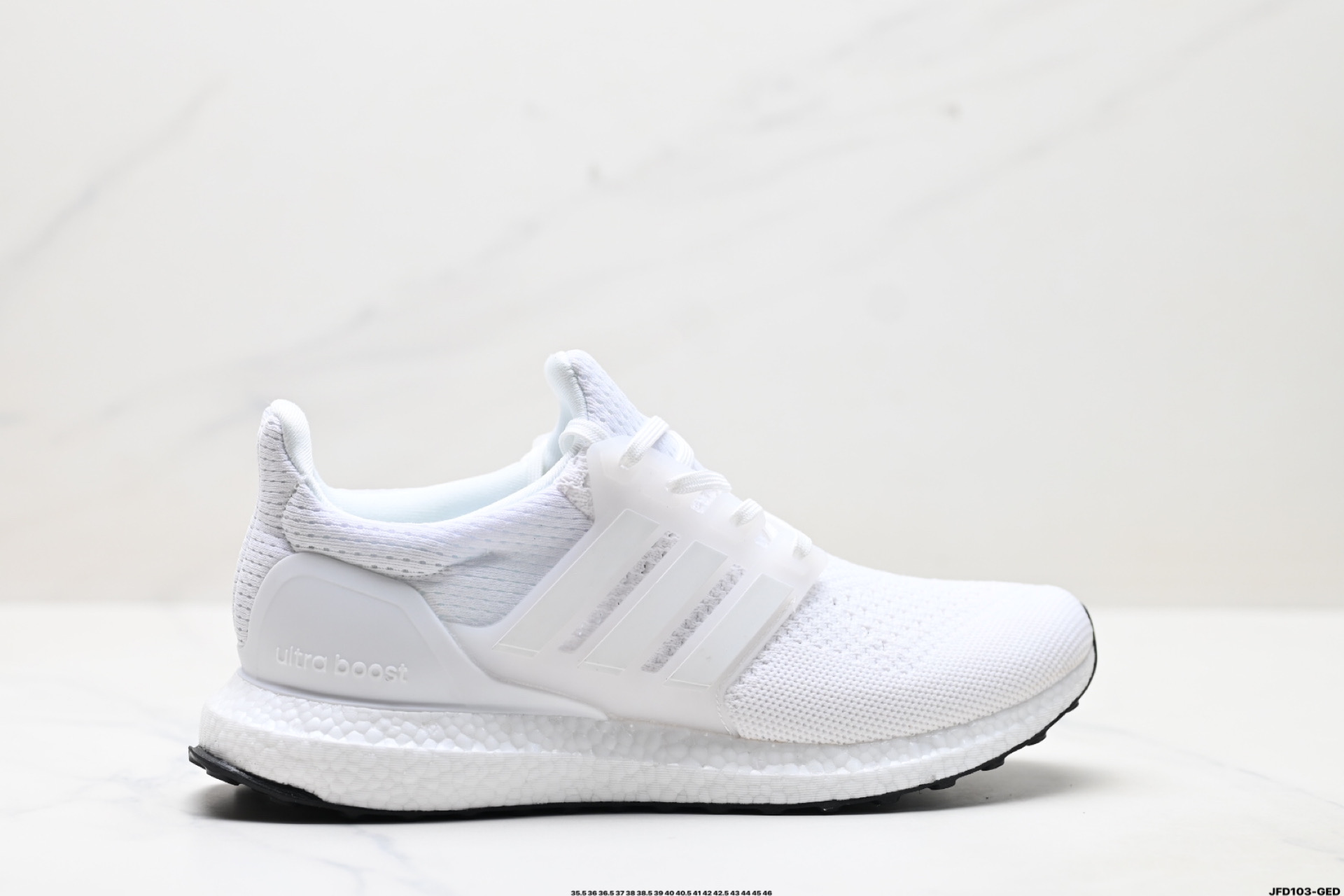 180 Adidas Ultraboost 1.0 阿迪达斯 耐磨缓震休闲运动跑鞋 HQ4199