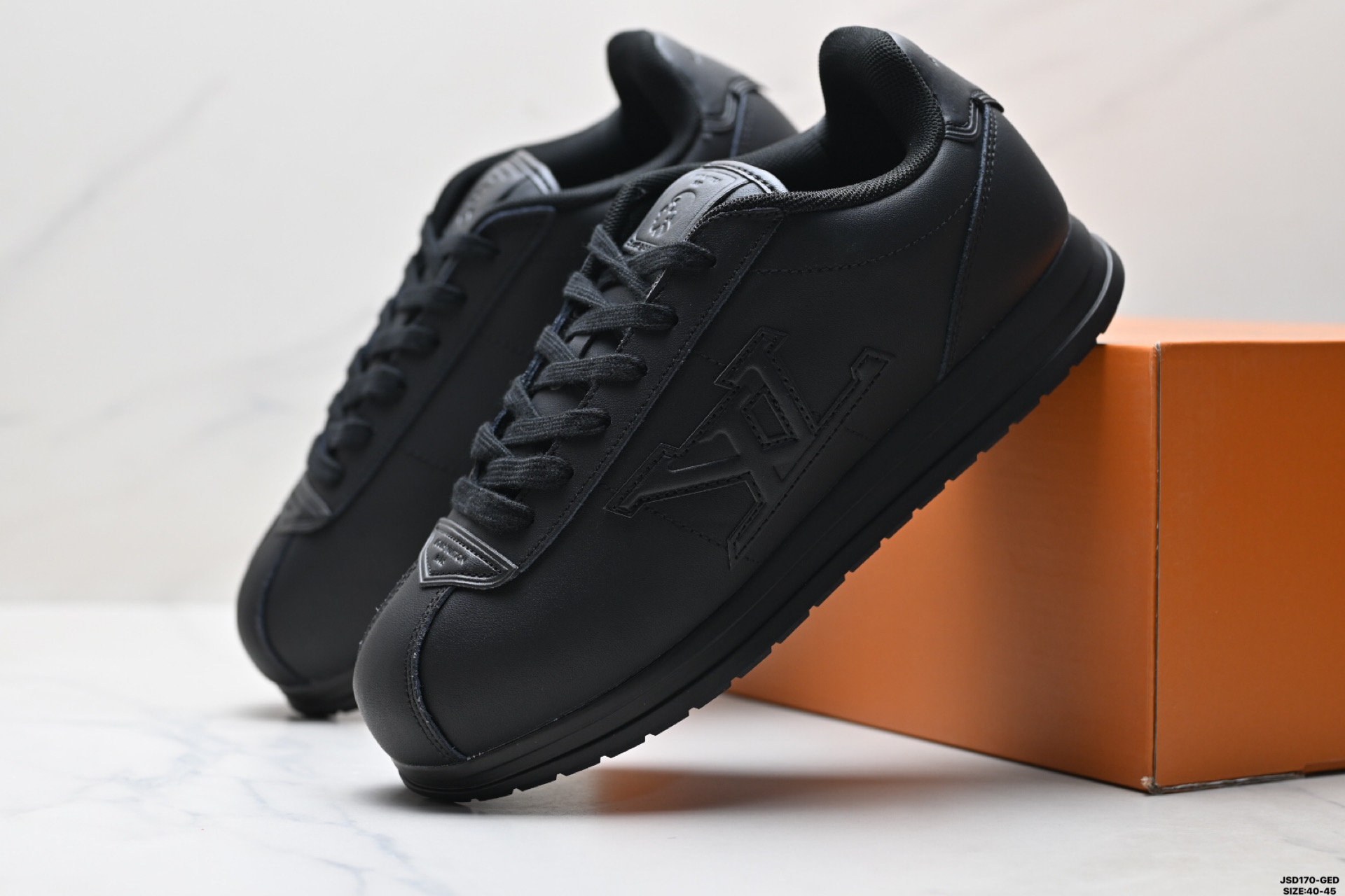 210 LOUIS VUITTON x Nigo 联名款 Buttersoft FW25 圆头系带 低帮 生活休闲鞋