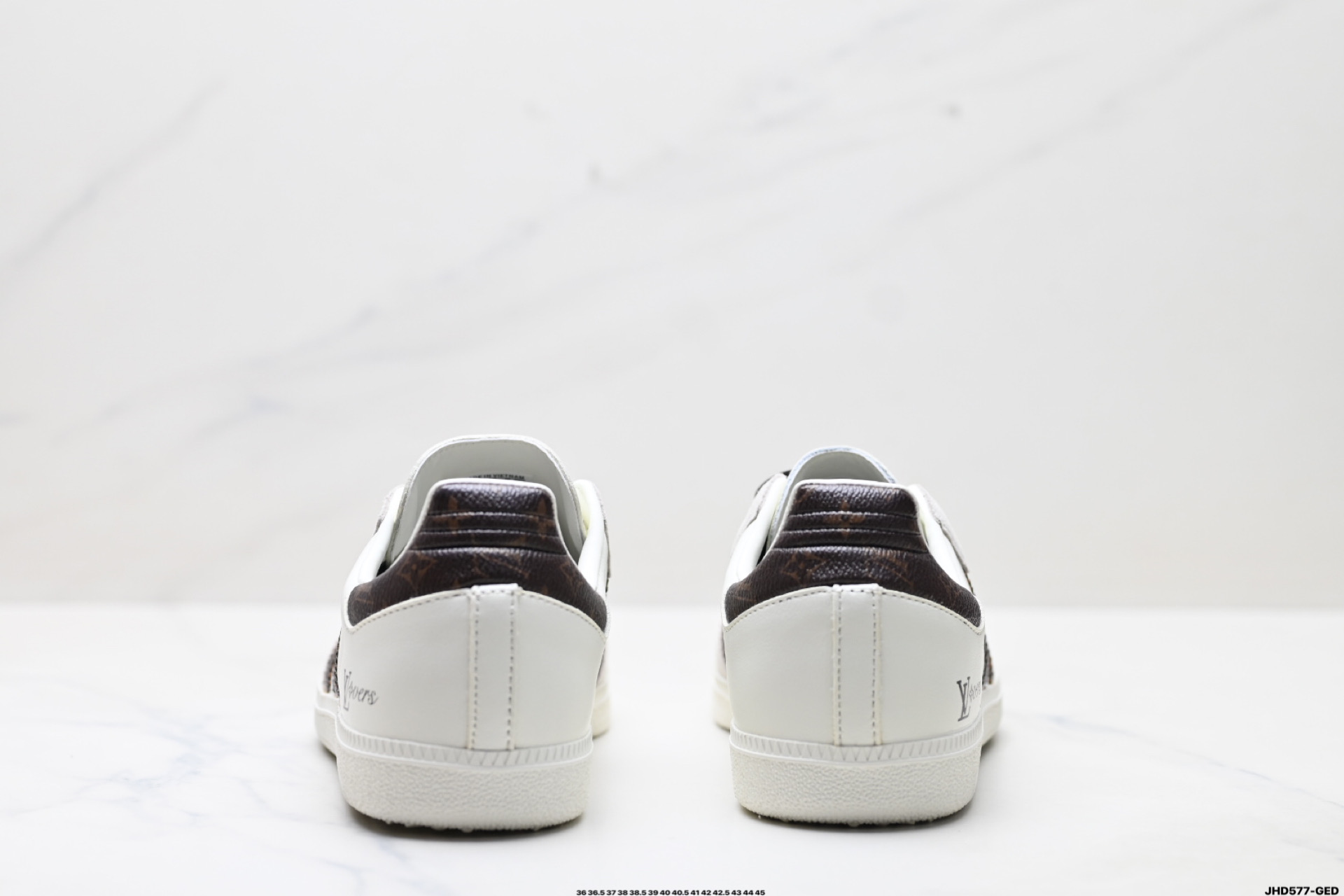 200 Adidas Originals Samba OG ‘DIY’桑巴舞系列 阿迪达斯 三叶草绅士德训足球风百搭低帮休闲运动板鞋 GJ75803