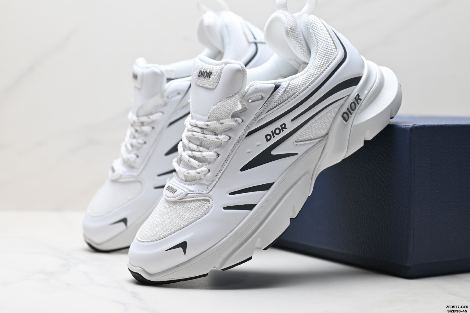 270 Dior迪奥 Blade Runner Microfiber Me B44 复古休闲老爹鞋