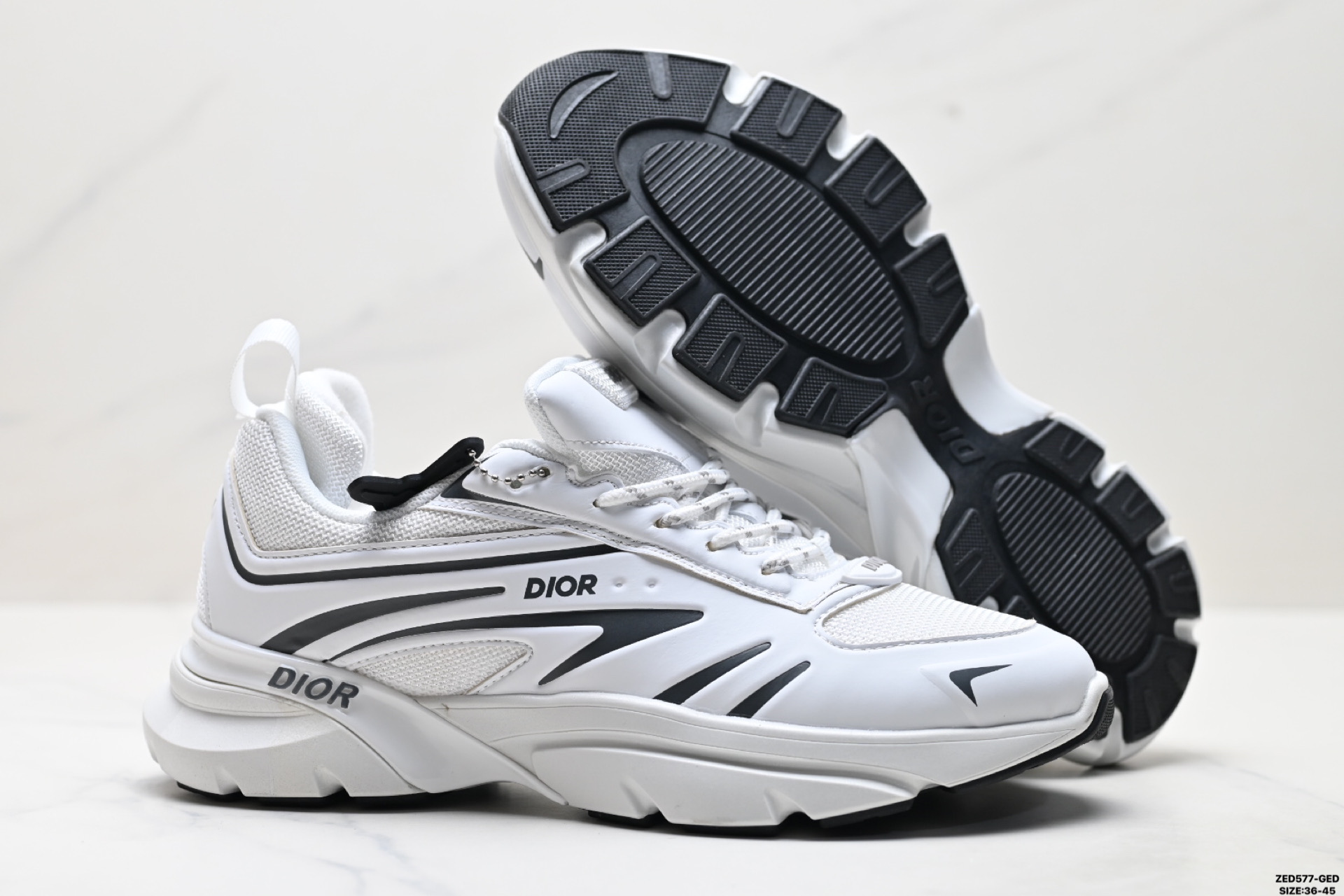 270 Dior迪奥 Blade Runner Microfiber Me B44 复古休闲老爹鞋