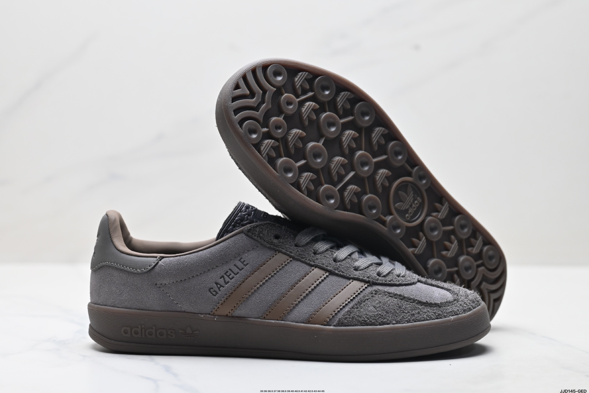 140 Adidas Originals Gazelle Indoor 三叶草休闲防滑耐磨低帮板鞋 JQ6213