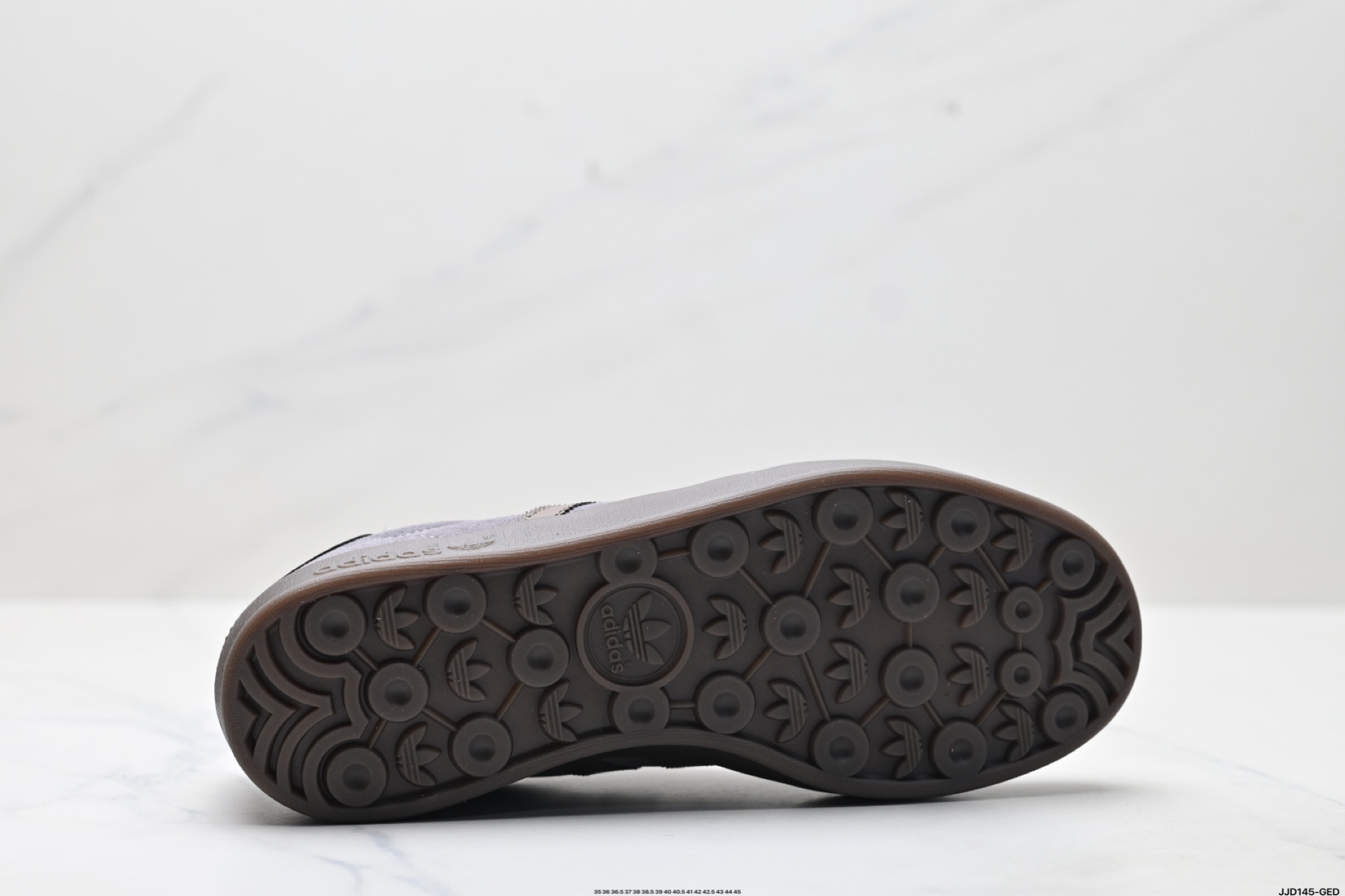 140 Adidas Originals Gazelle Indoor 三叶草休闲防滑耐磨低帮板鞋 JQ6213